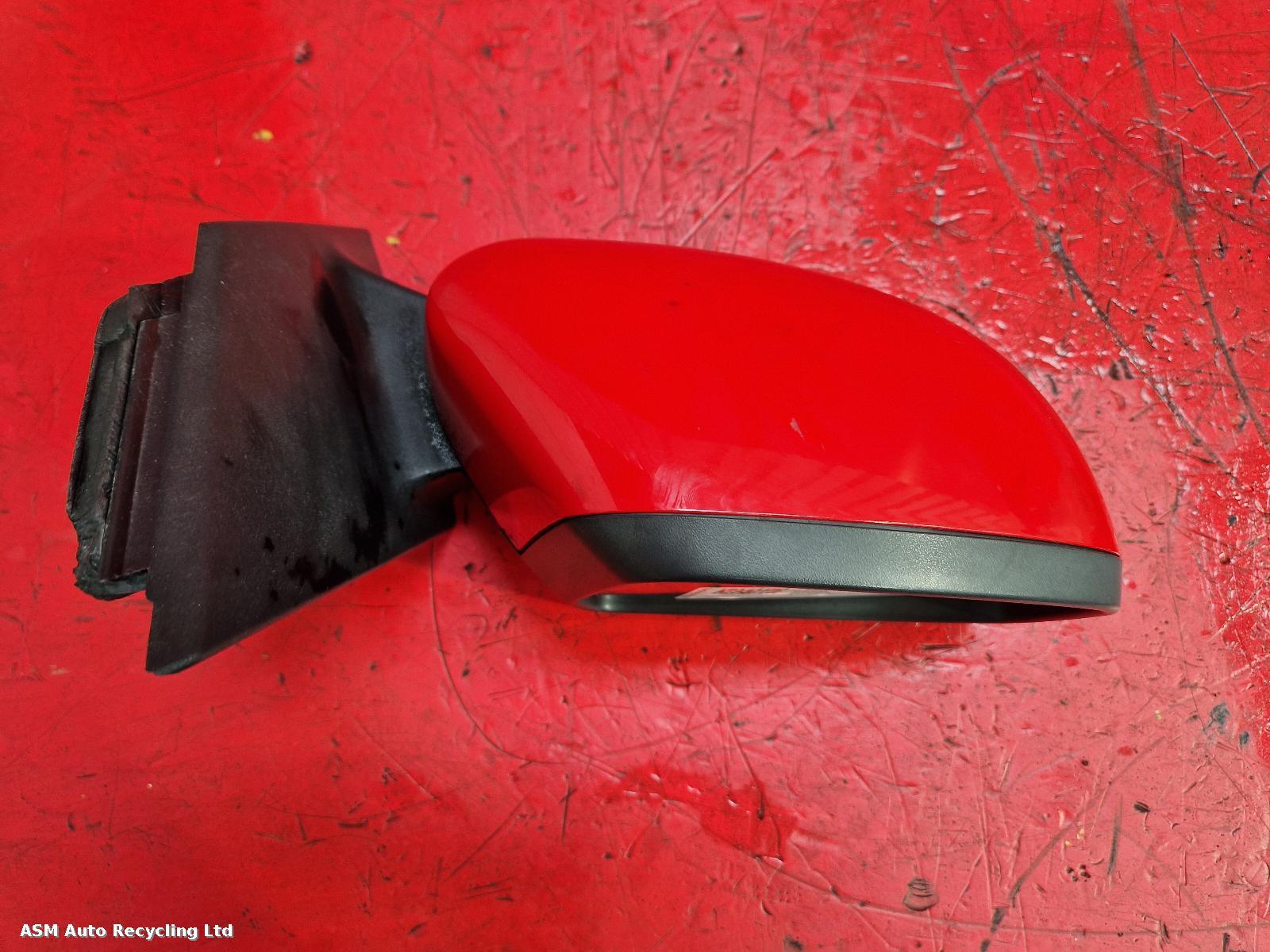 View Auto part R Door Mirror Ford Focus 2014