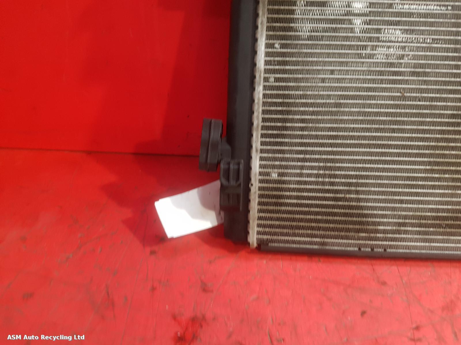 View Auto part Radiator Audi A3 2015