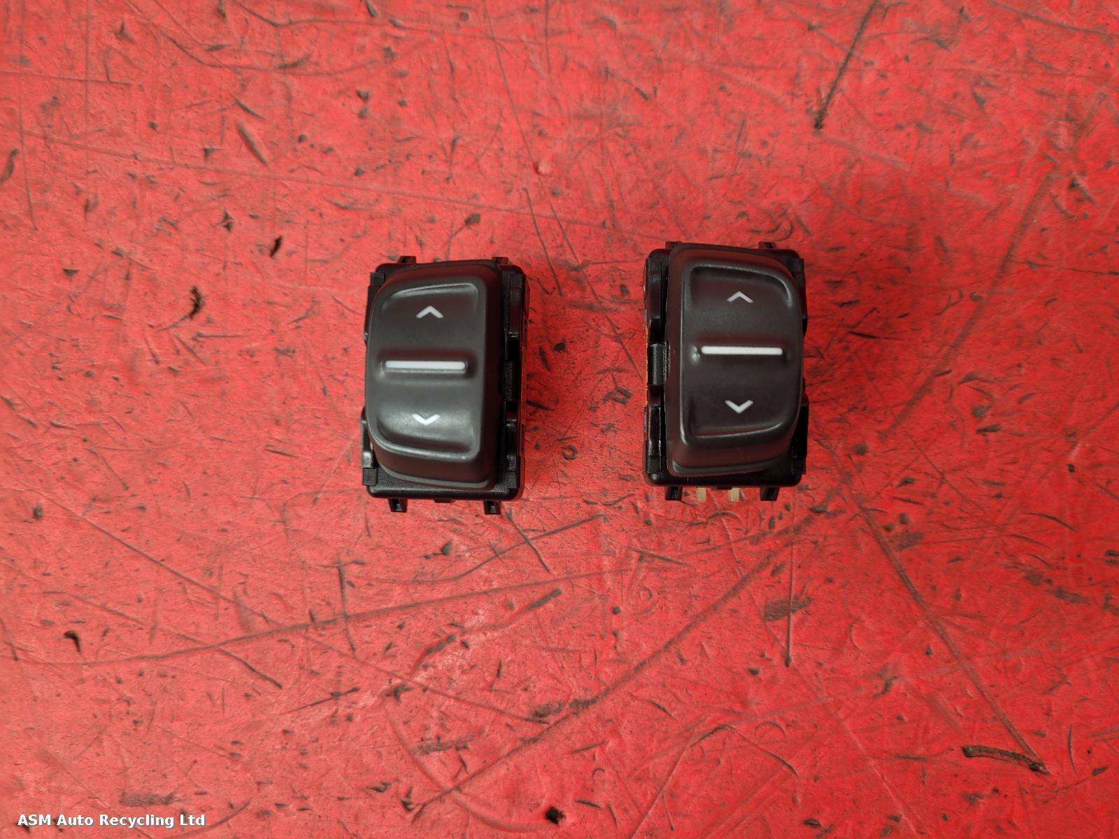 View Auto part Elect. Window Switch Dacia Sandero Stepway 2014