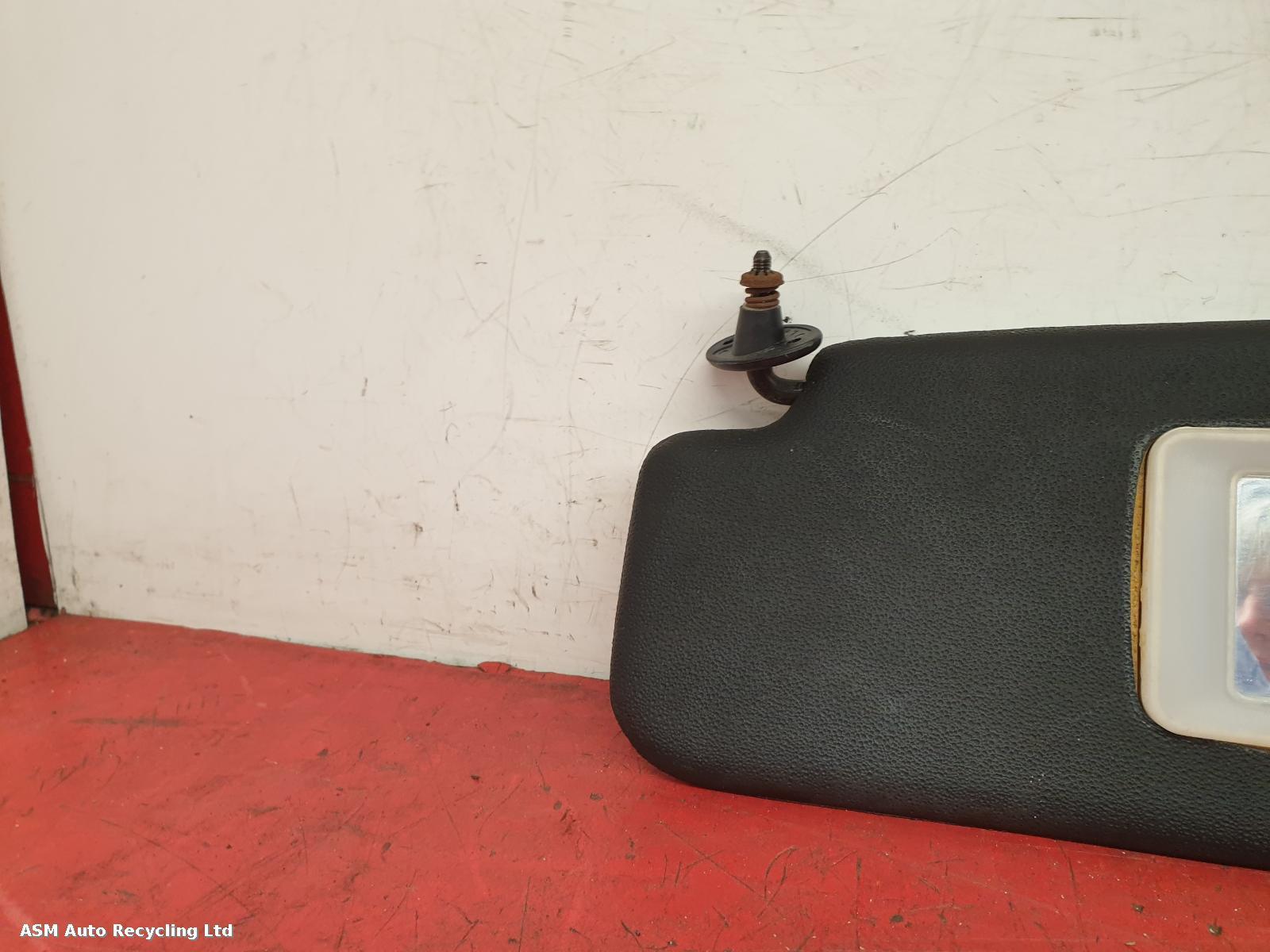 View Auto part Sun visor Ford Orion 1985