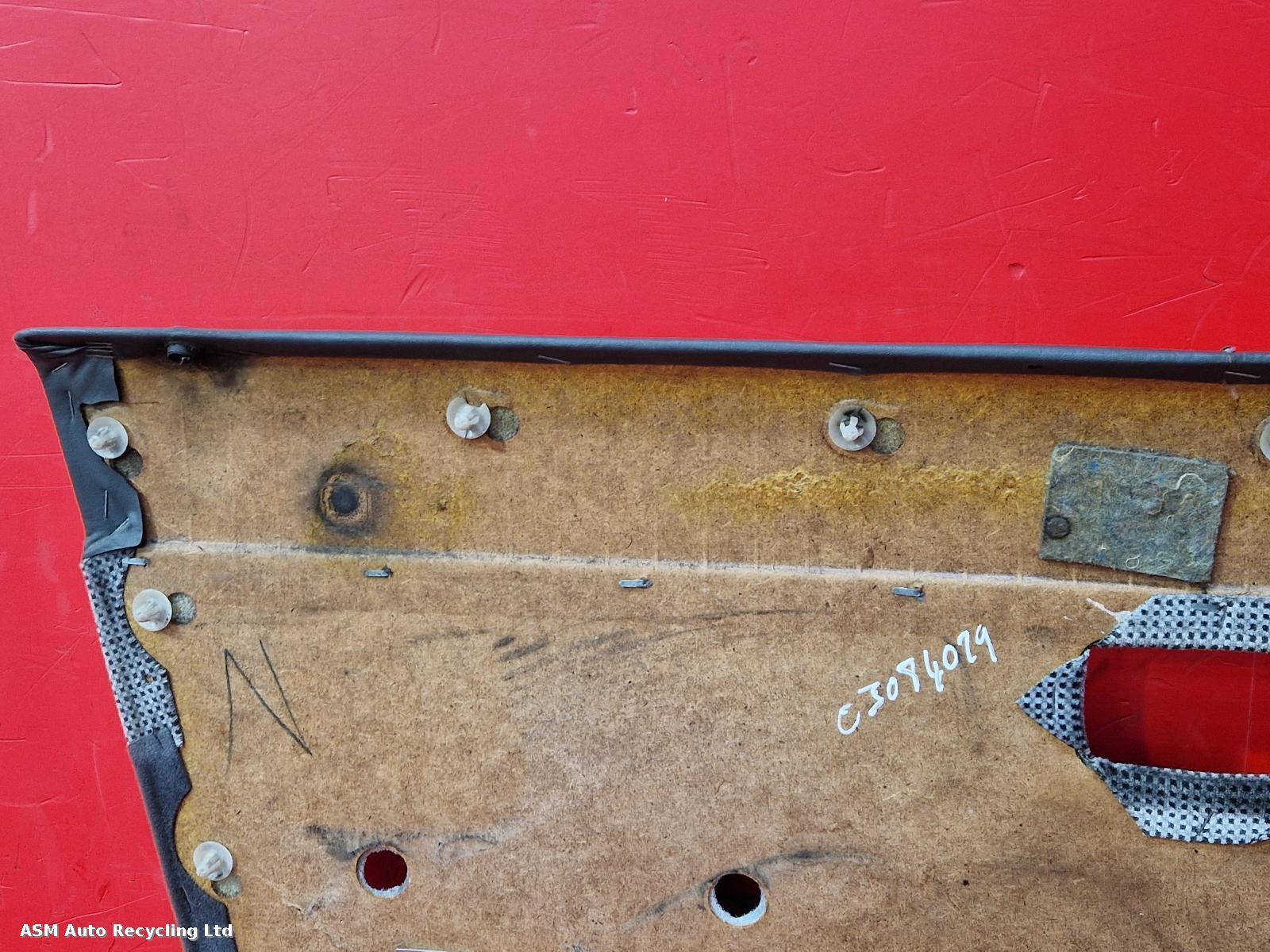 View Auto part Door Panel Ford Orion 1985