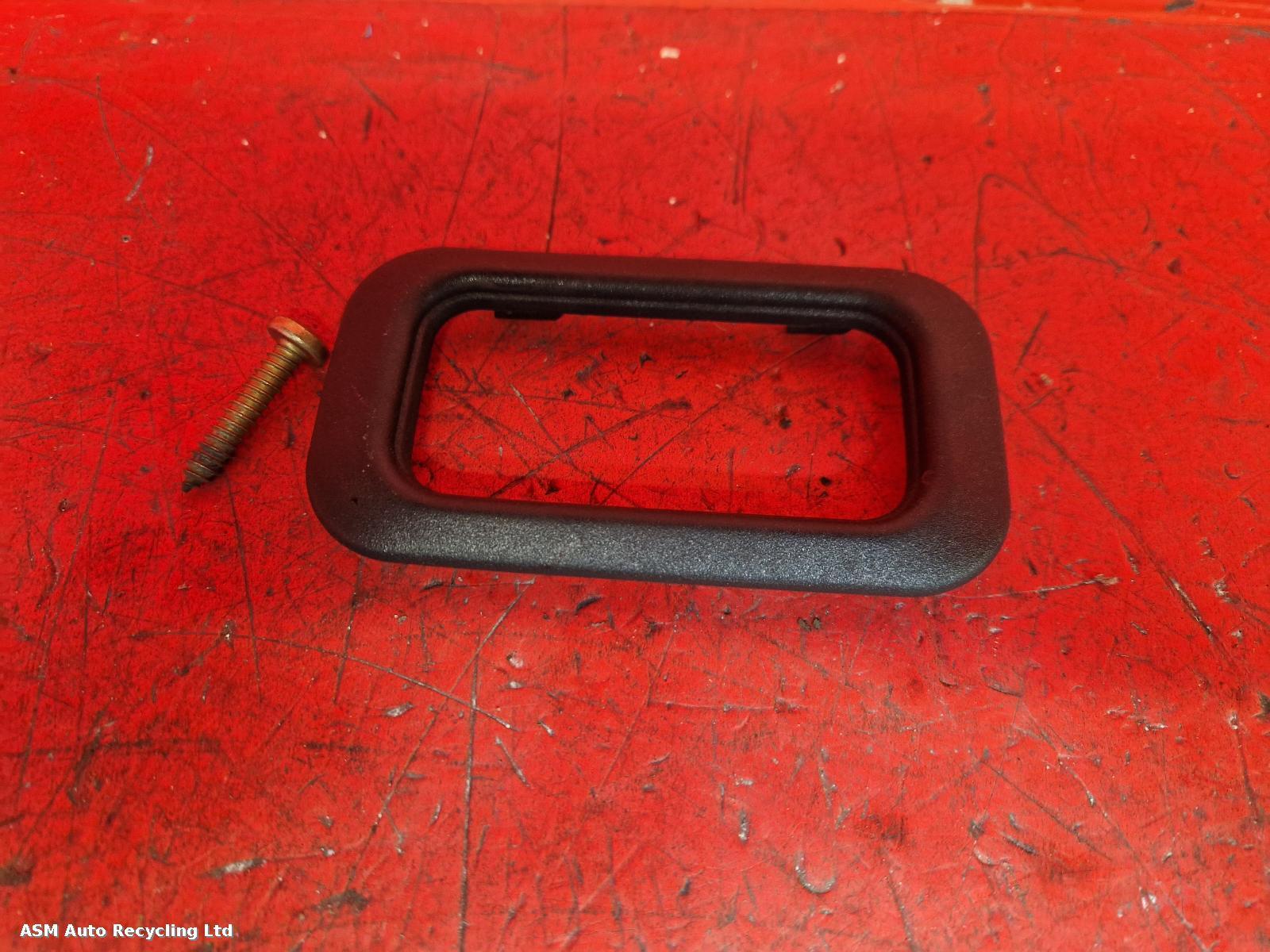 View Auto part Door Panel Ford Orion 1985