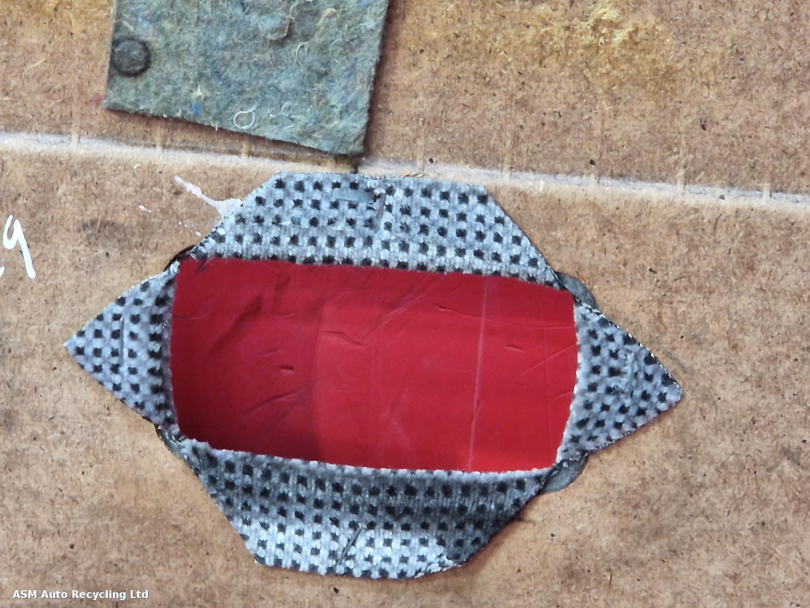 View Auto part Door Panel Ford Orion 1985