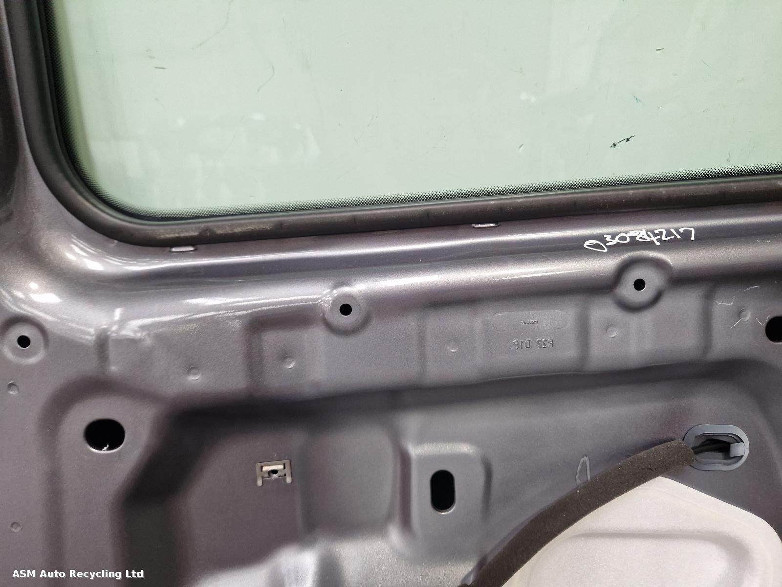 View Auto part R Rear Door Renault Twingo 2016