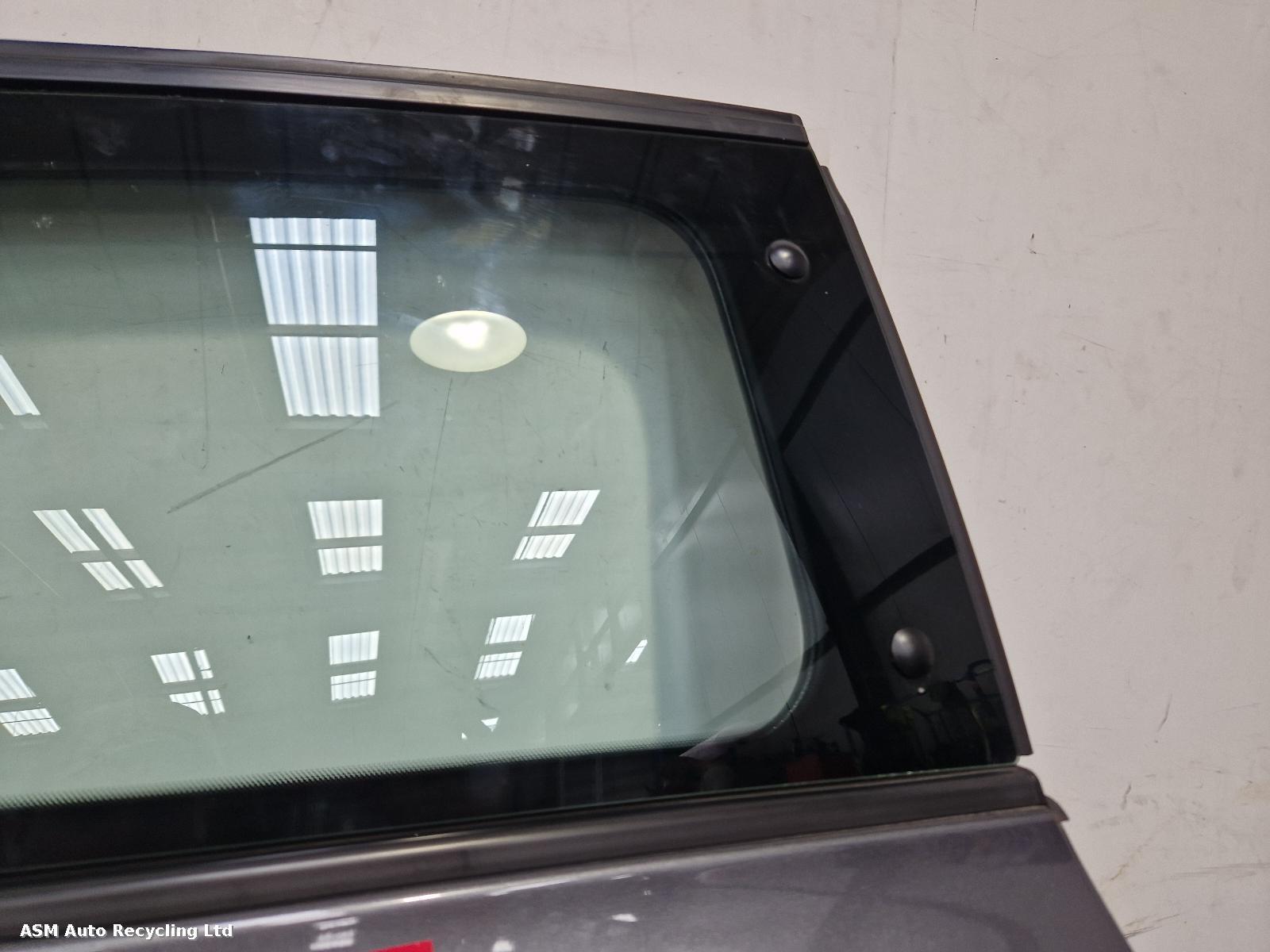 View Auto part R Rear Door Renault Twingo 2016