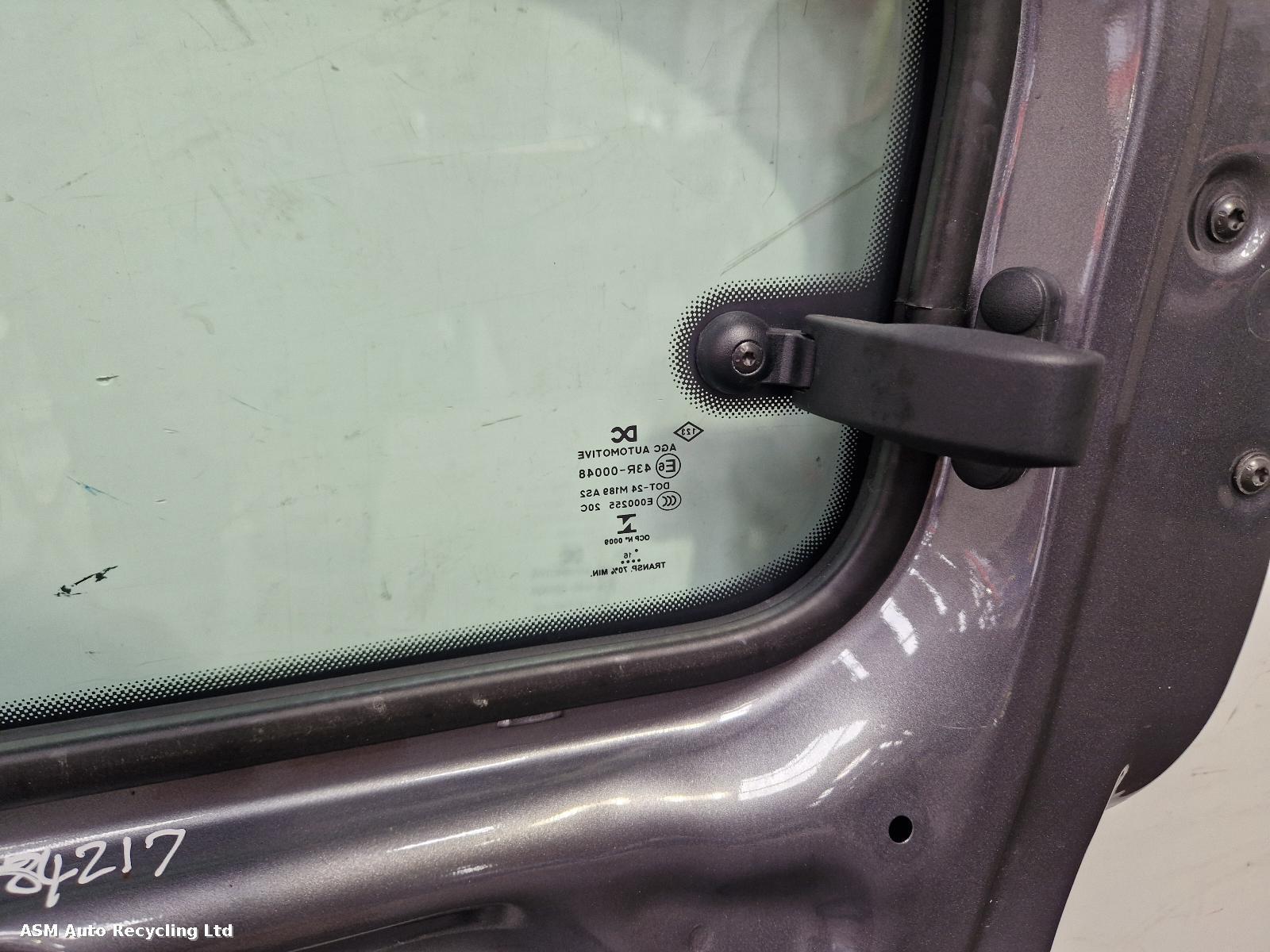 View Auto part R Rear Door Renault Twingo 2016