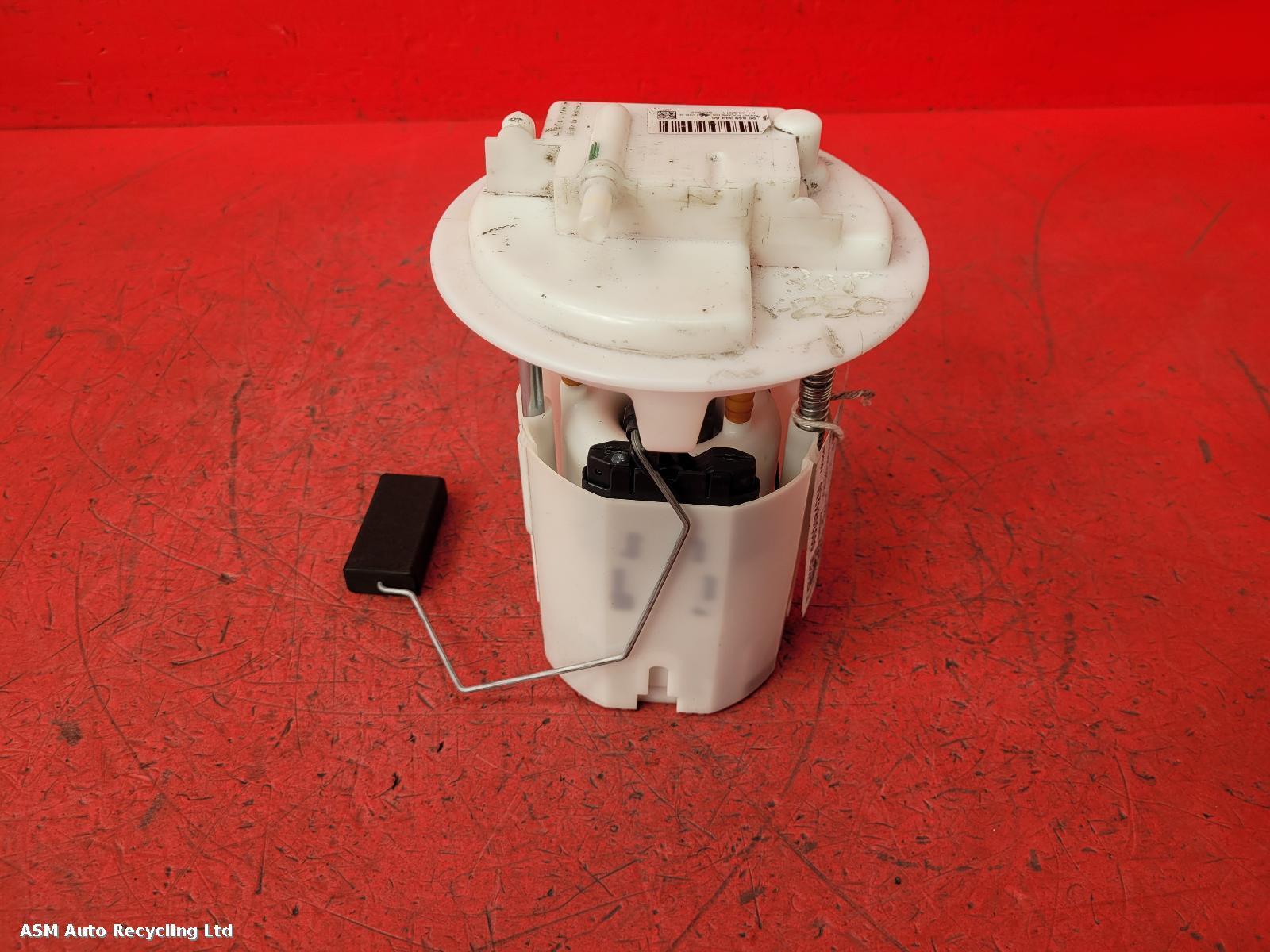 View Auto part Fuel Pump Peugeot 207 2011