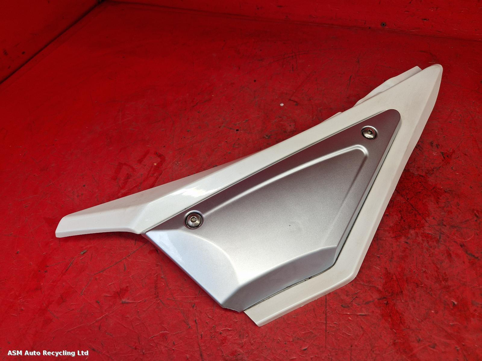 View Auto part Side Panel Left Mondial Hps 125 2017