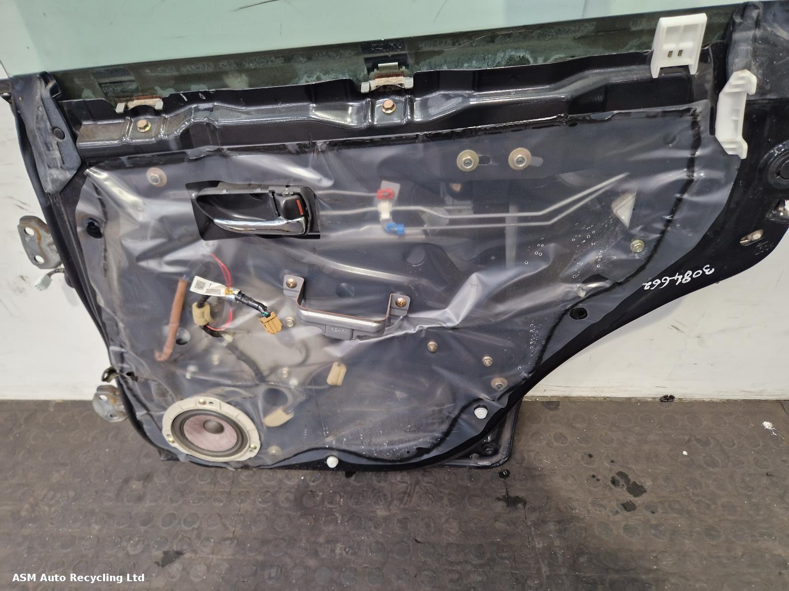 View Auto part R Rear Door Subaru Impreza 2005