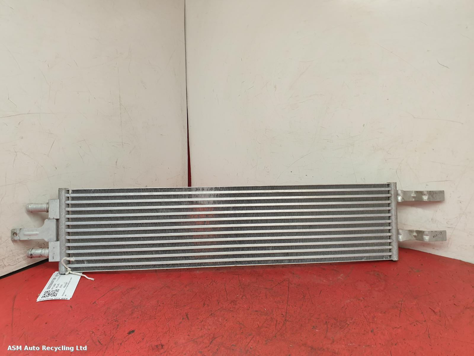 View Auto part Radiator Volvo Xc40 2023
