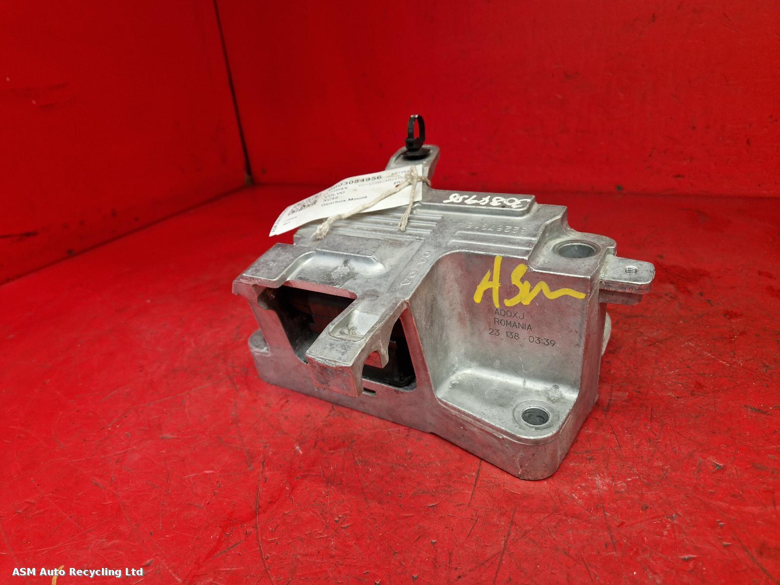View Auto part Gearbox Mount Volvo Xc40 2023