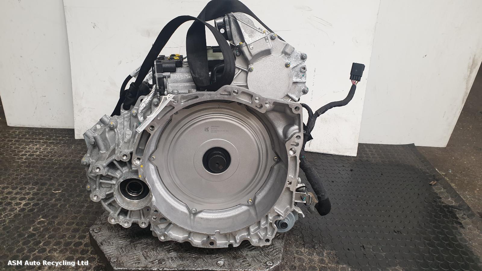 View Auto part Gearbox Volvo Xc40 2023