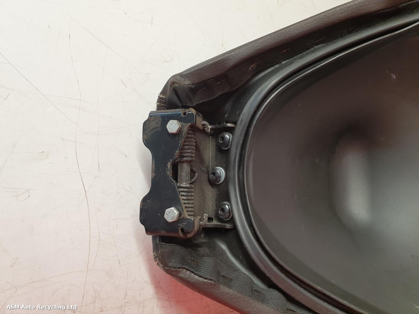 View Auto part Front Seat Piaggio Medley	 2021