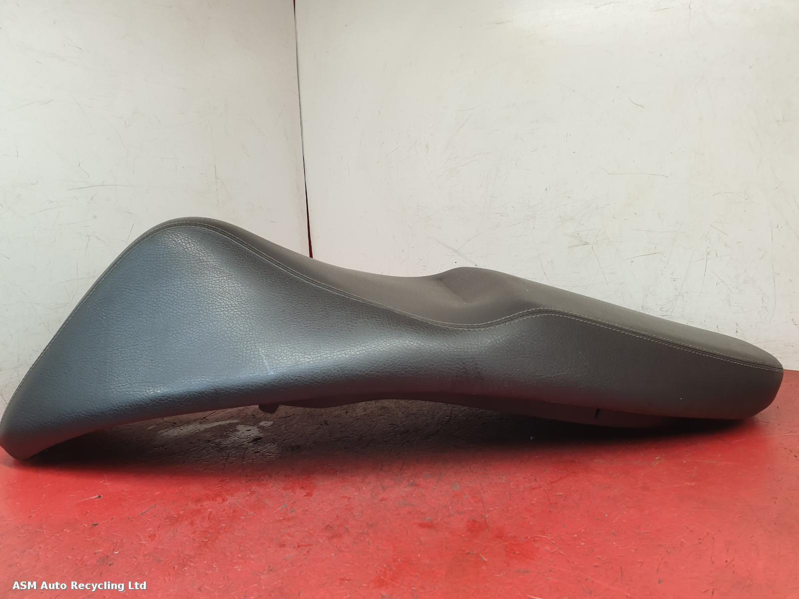 View Auto part Front Seat Piaggio Medley	 2021