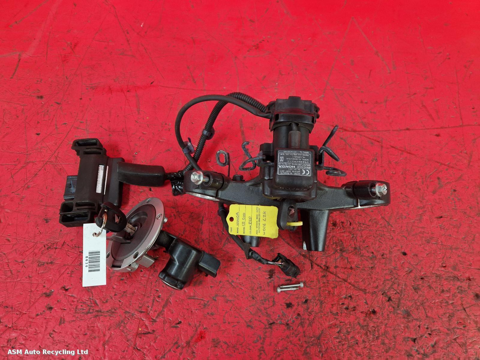 View Auto part Comp.Lock Set + Keys Honda Cb500x 2016