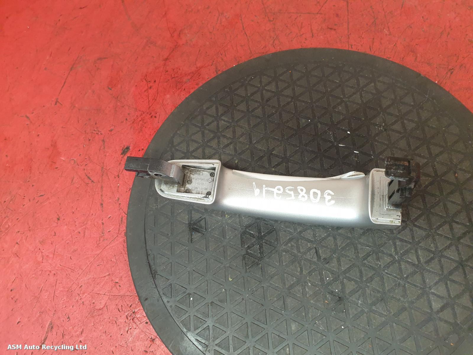 View Auto part Door Handle Ford Focus C Max 2009