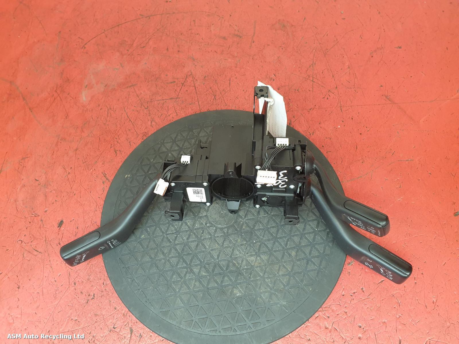 View Auto part Combination Switch Volkswagen Passat 2011