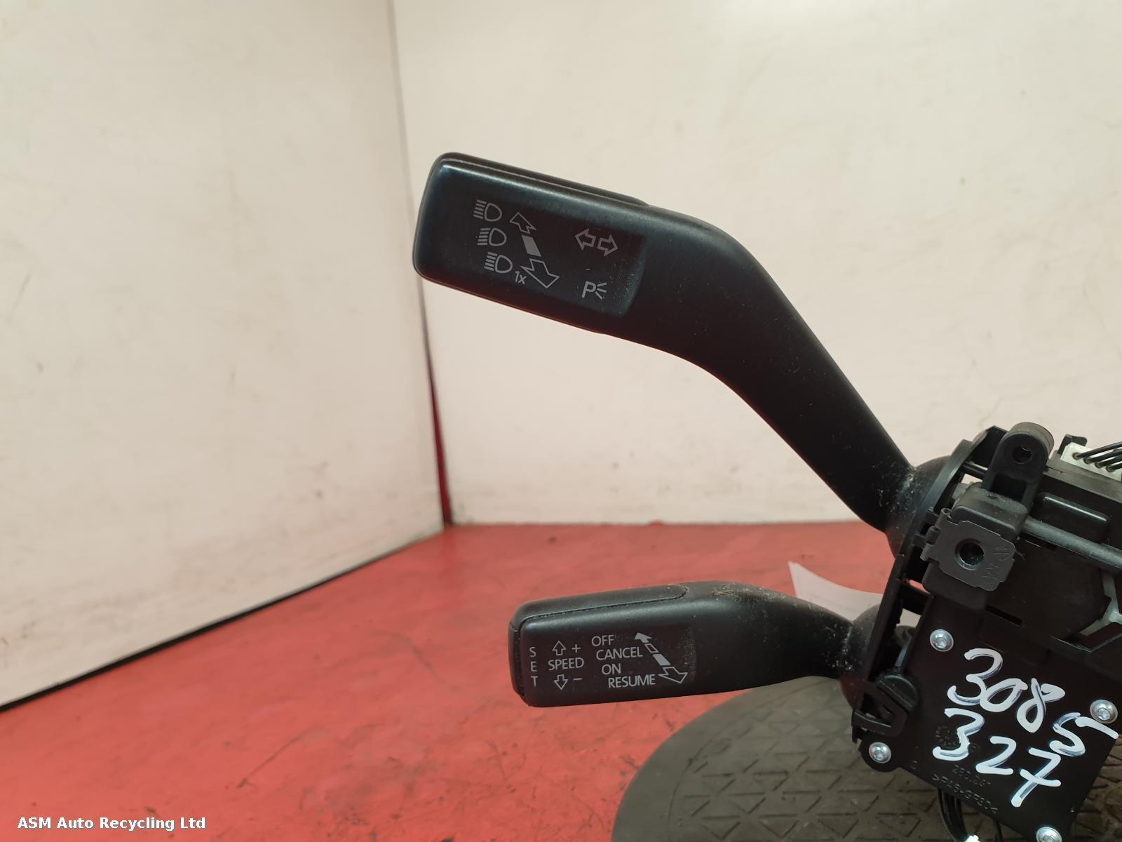 View Auto part Combination Switch Volkswagen Passat 2011