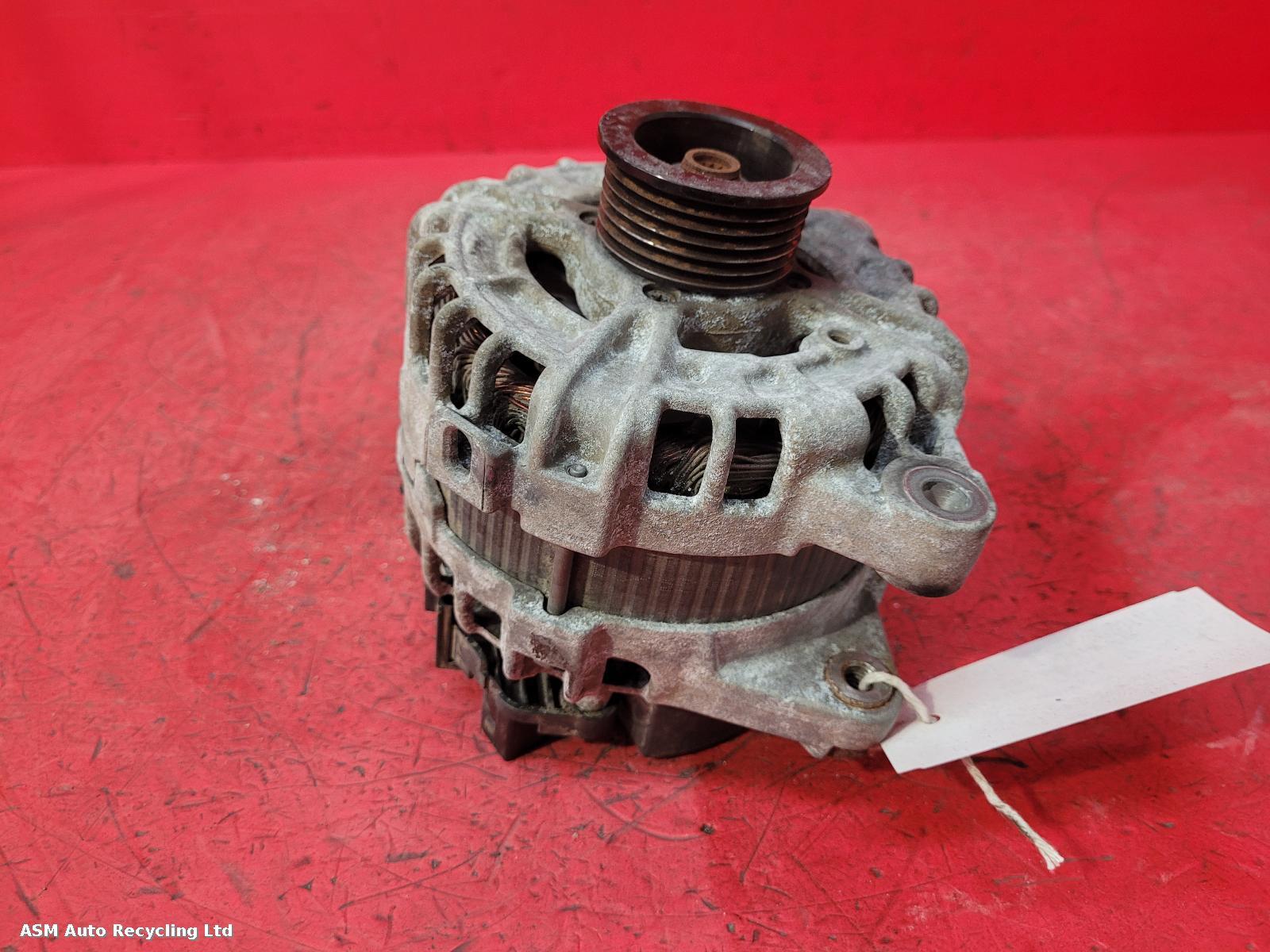View Auto part Alternator Land Rover Range Rover Velar 2019