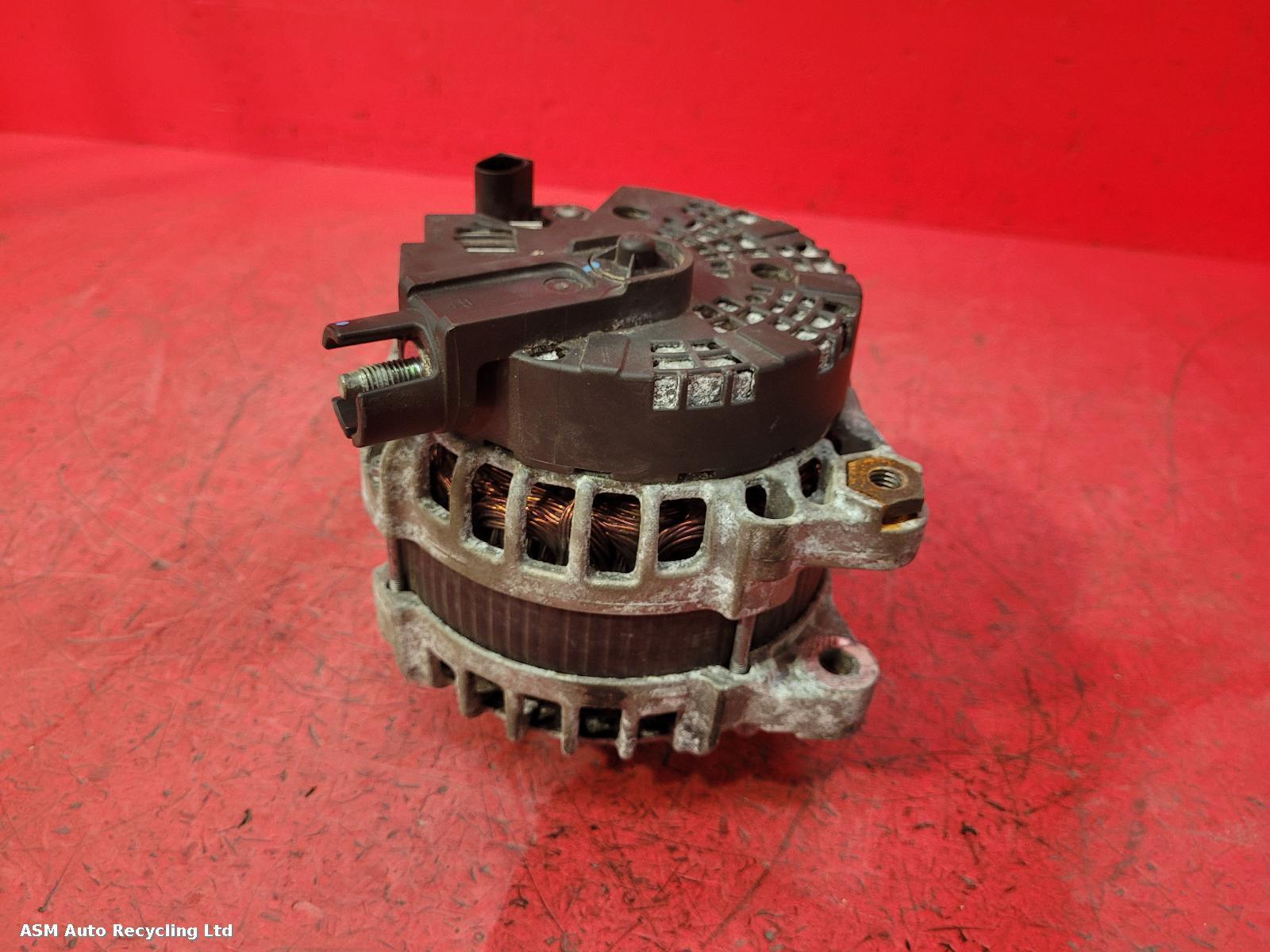 View Auto part Alternator Land Rover Range Rover Velar 2019