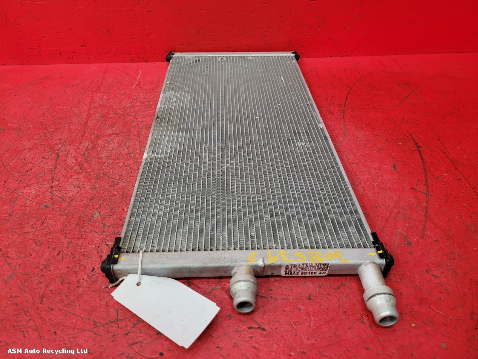 View Auto part Radiator Land Rover Range Rover Velar 2024