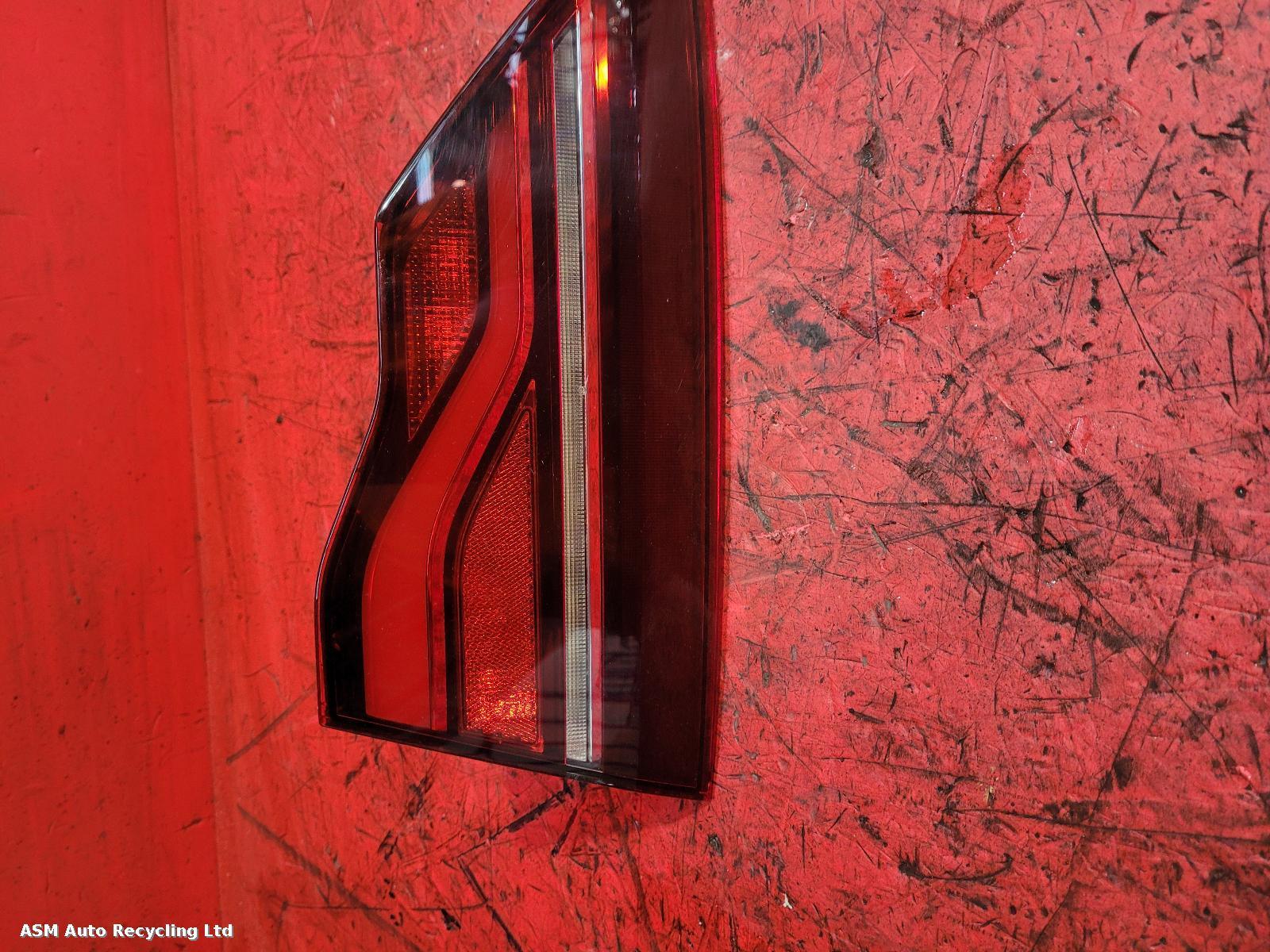 View Auto part R Taillight Jaguar Xe 2019
