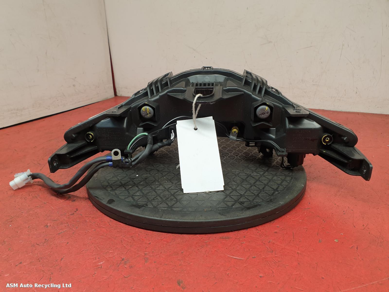 View Auto part Taillight Suzuki Burgman Street 125ex 2024