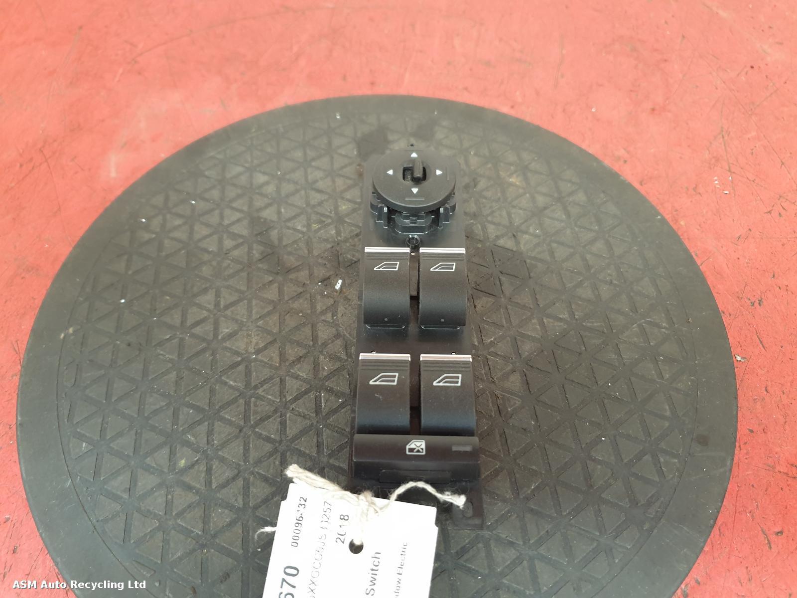 View Auto part Elect. Window Switch Ford Focus 2018
