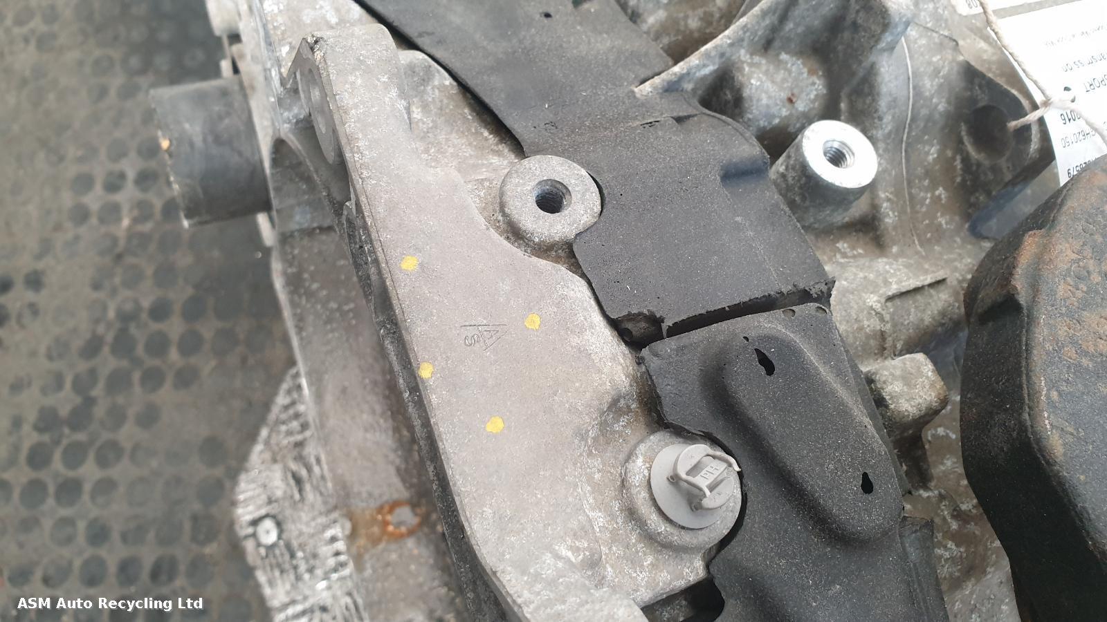 View Auto part Gearbox Land Rover Discovery Sport 2016