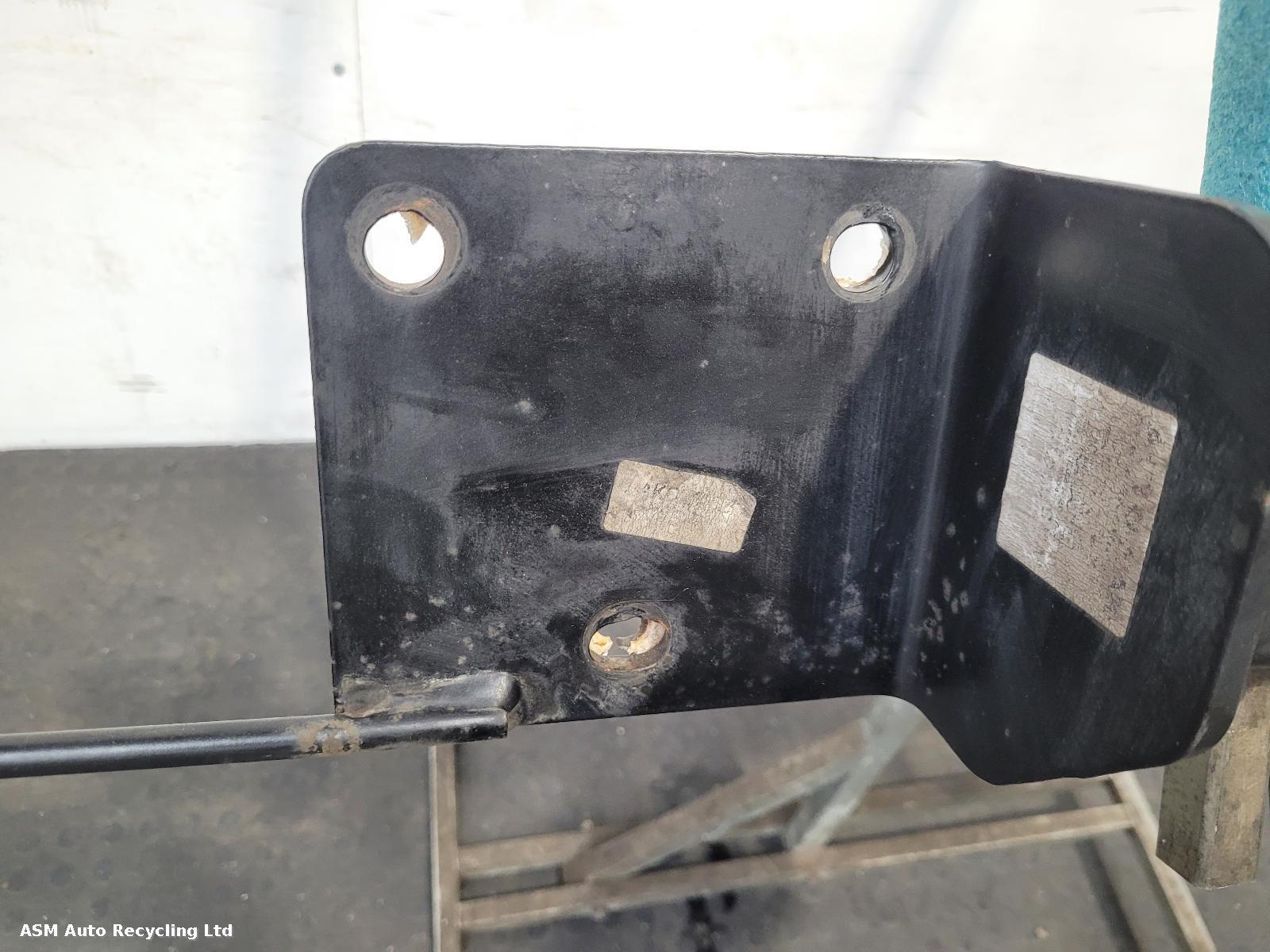 View Auto part Towbar Bmw 3 Series 2006
