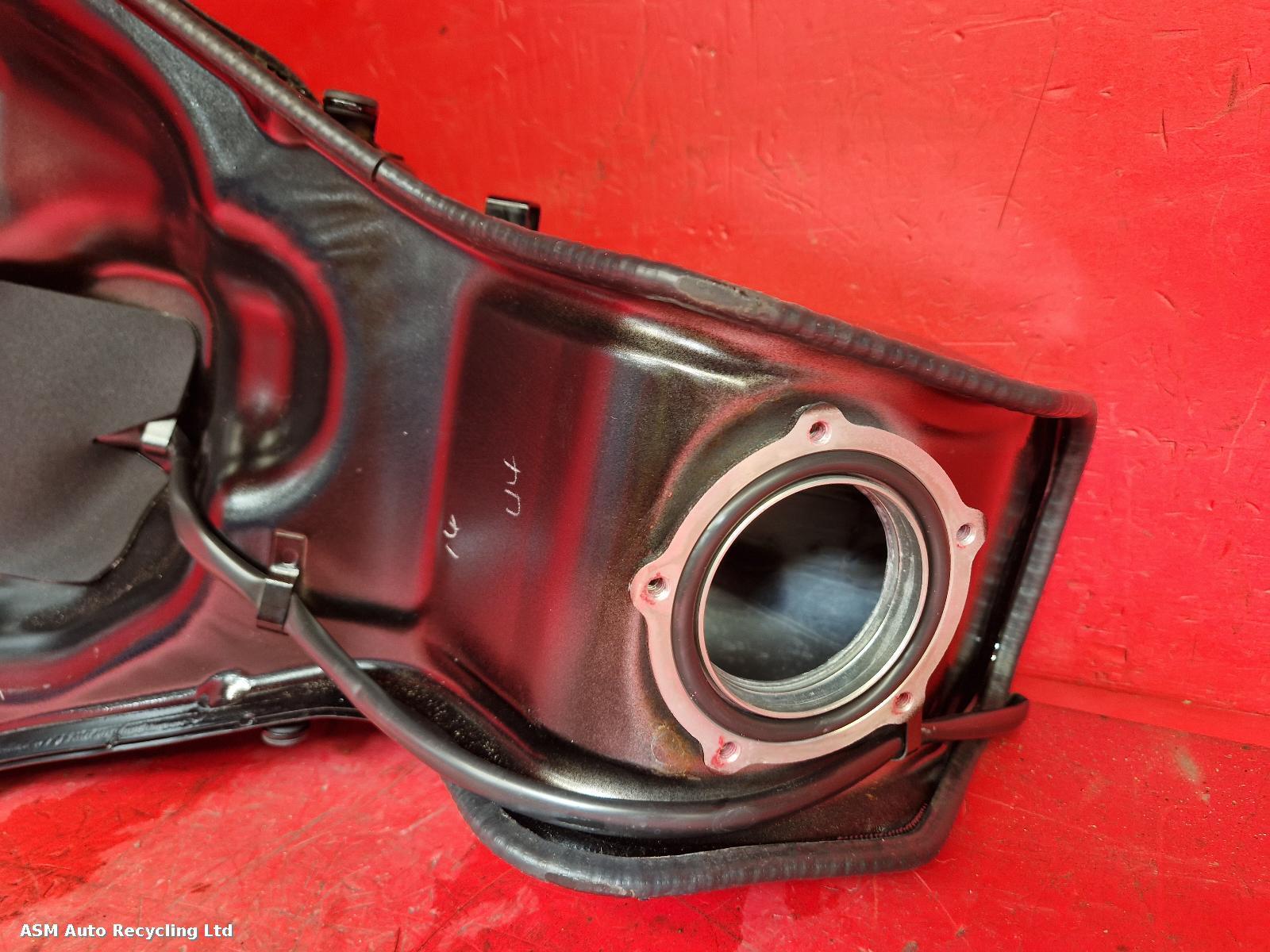 View Auto part Fuel Tank Kawasaki Z H2 2023