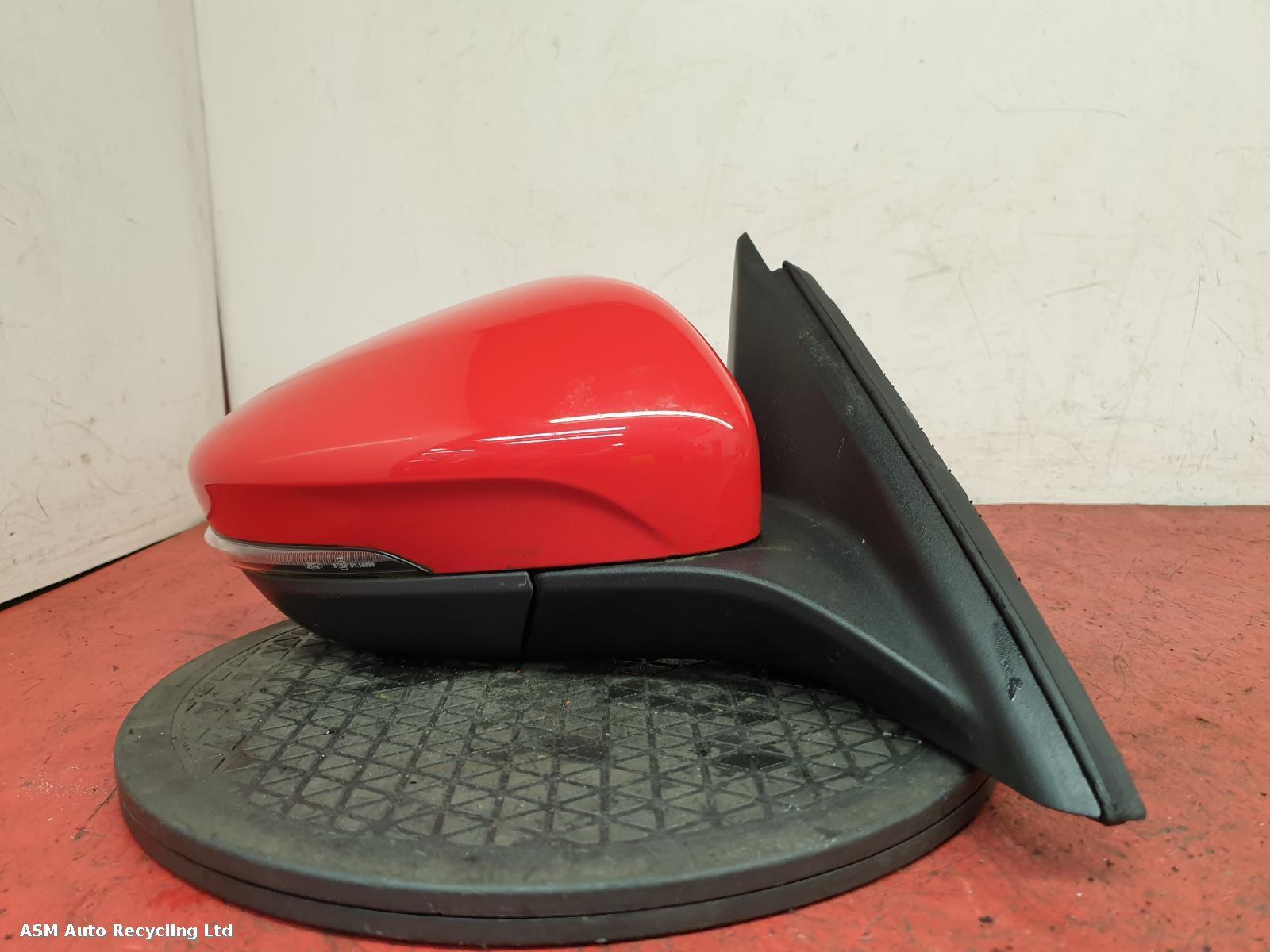 View Auto part R Door Mirror Ford Focus 2019