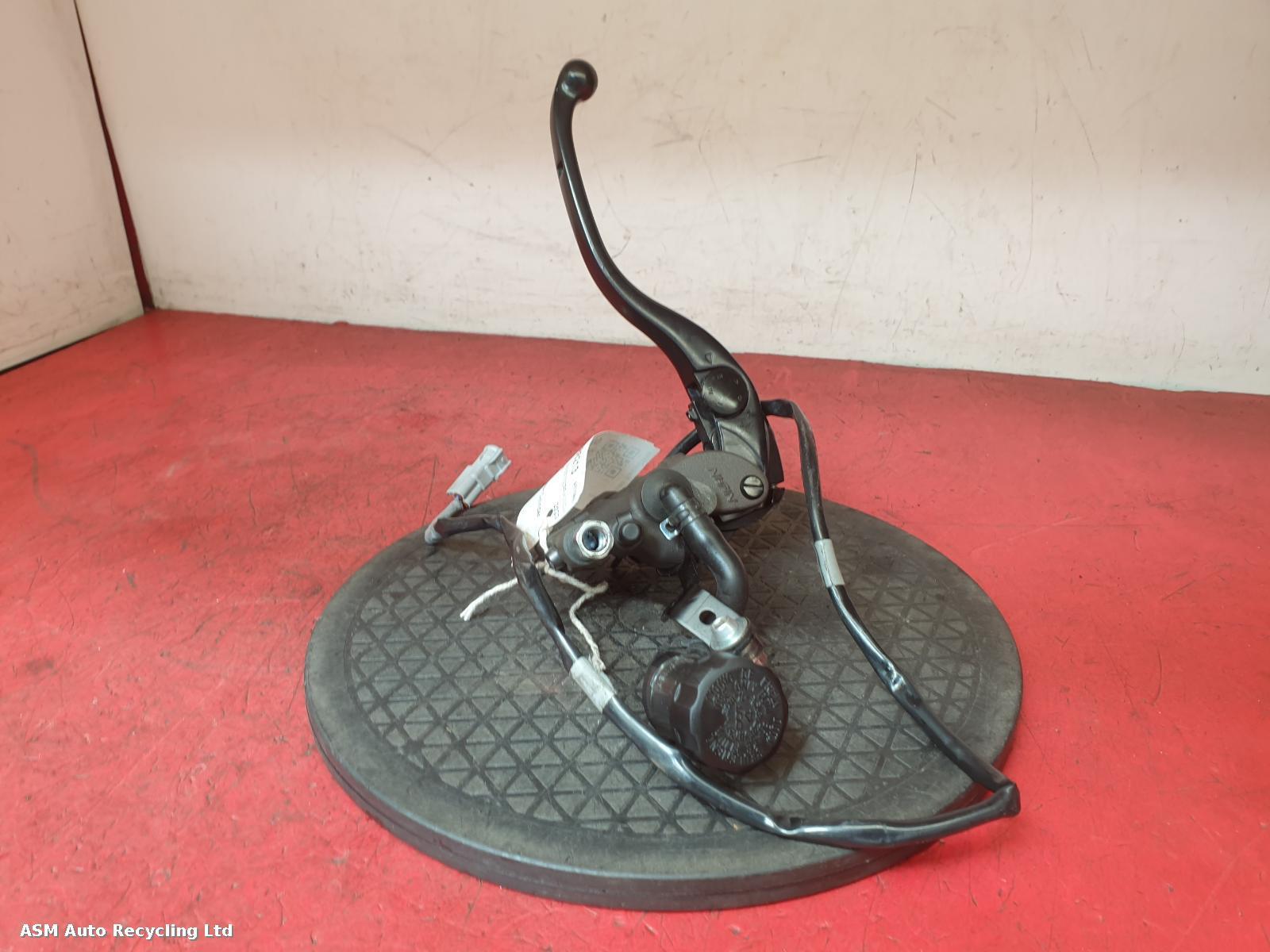 View Auto part Clutch Master Cylinder Kawasaki Z H2 2023