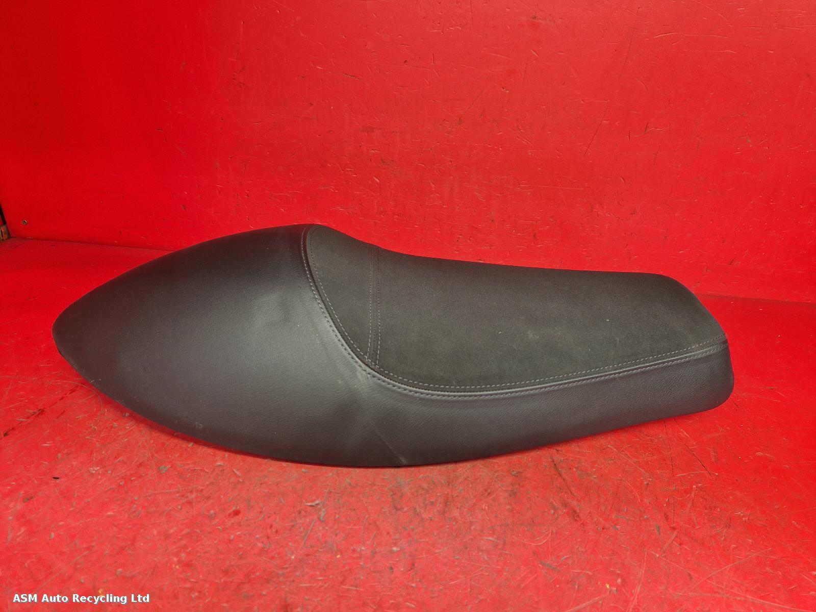 View Auto part Front Seat Triumph Thruxton Rs 2019