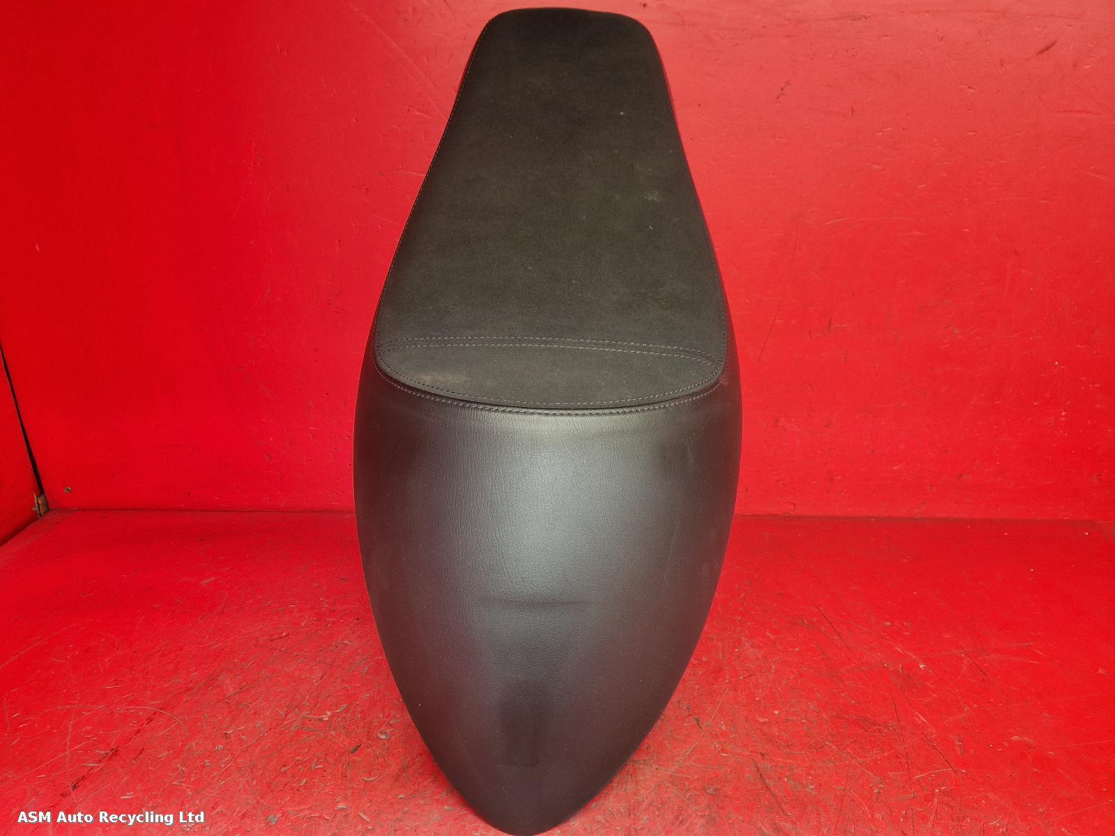 View Auto part Front Seat Triumph Thruxton Rs 2019