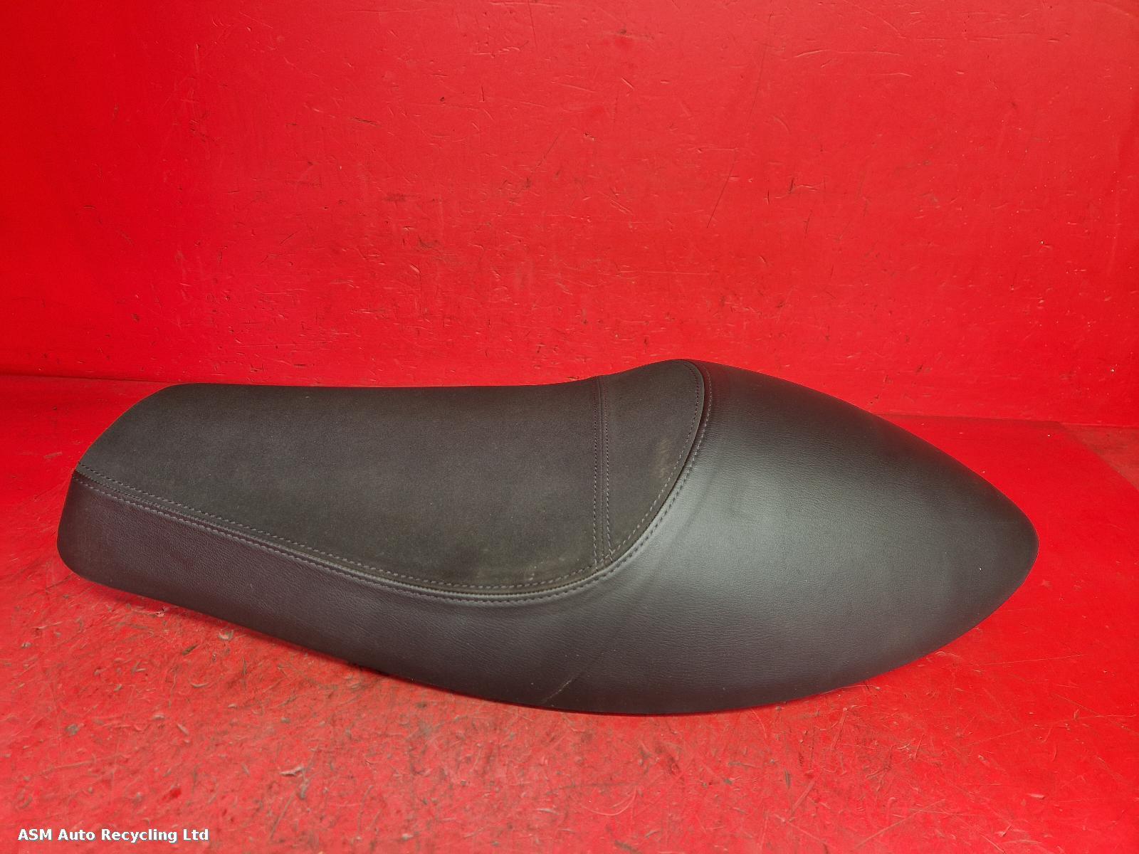 View Auto part Front Seat Triumph Thruxton Rs 2019