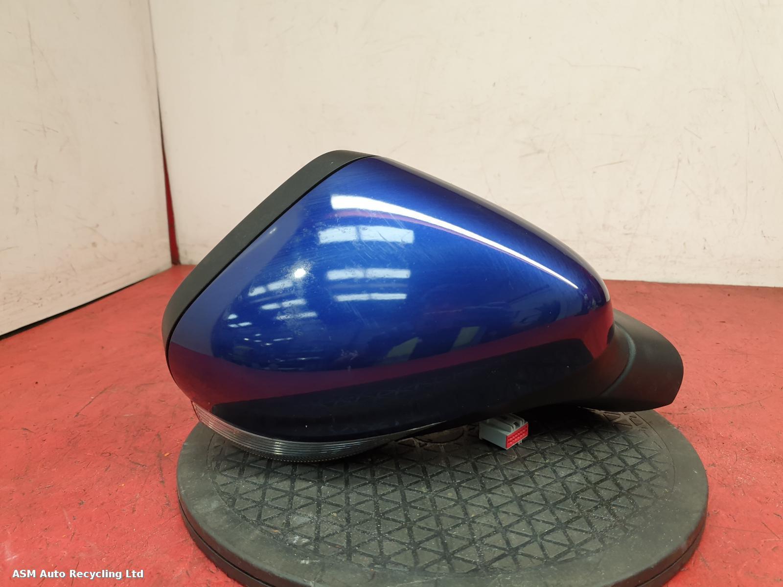 View Auto part R Door Mirror Ford Fiesta 2017