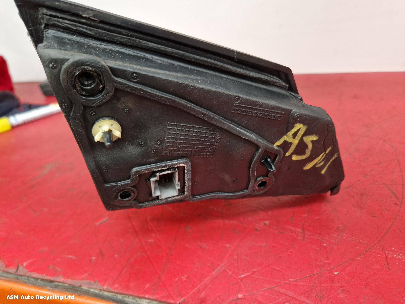 View Auto part R Door Mirror Ford Focus 2012
