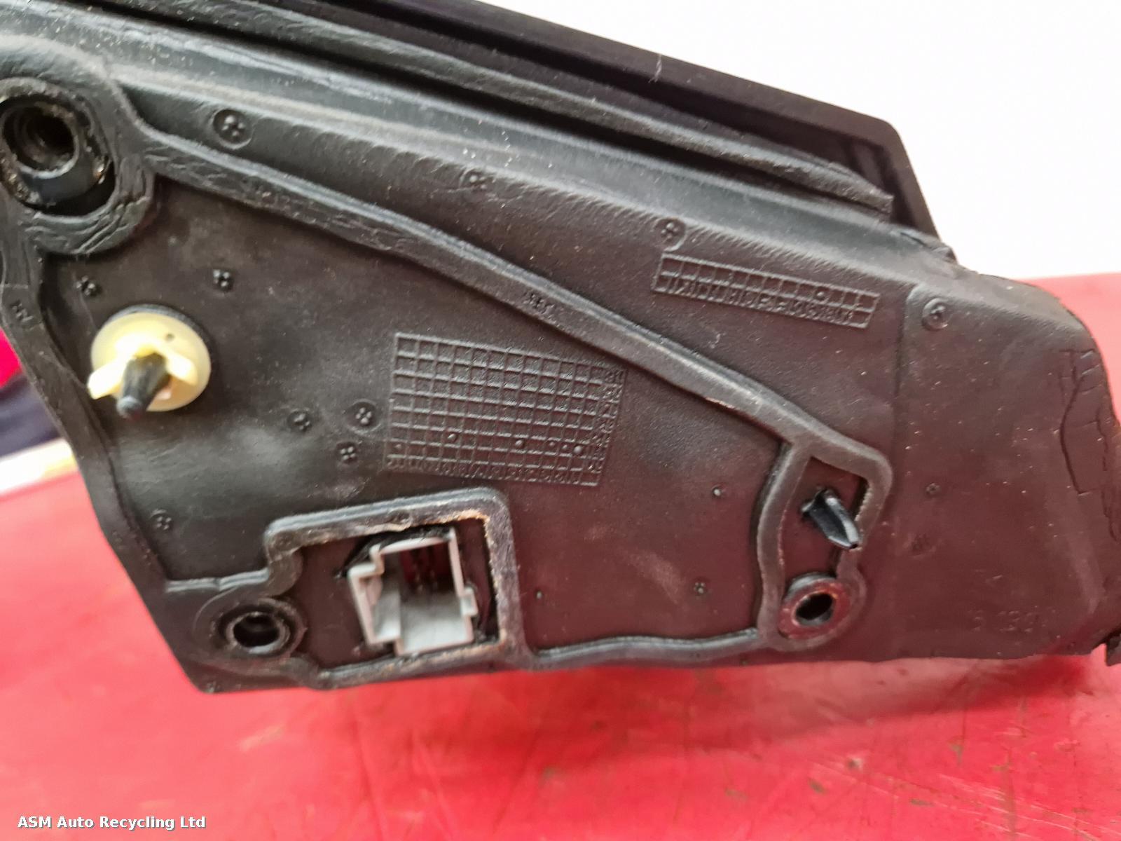 View Auto part R Door Mirror Ford Focus 2012
