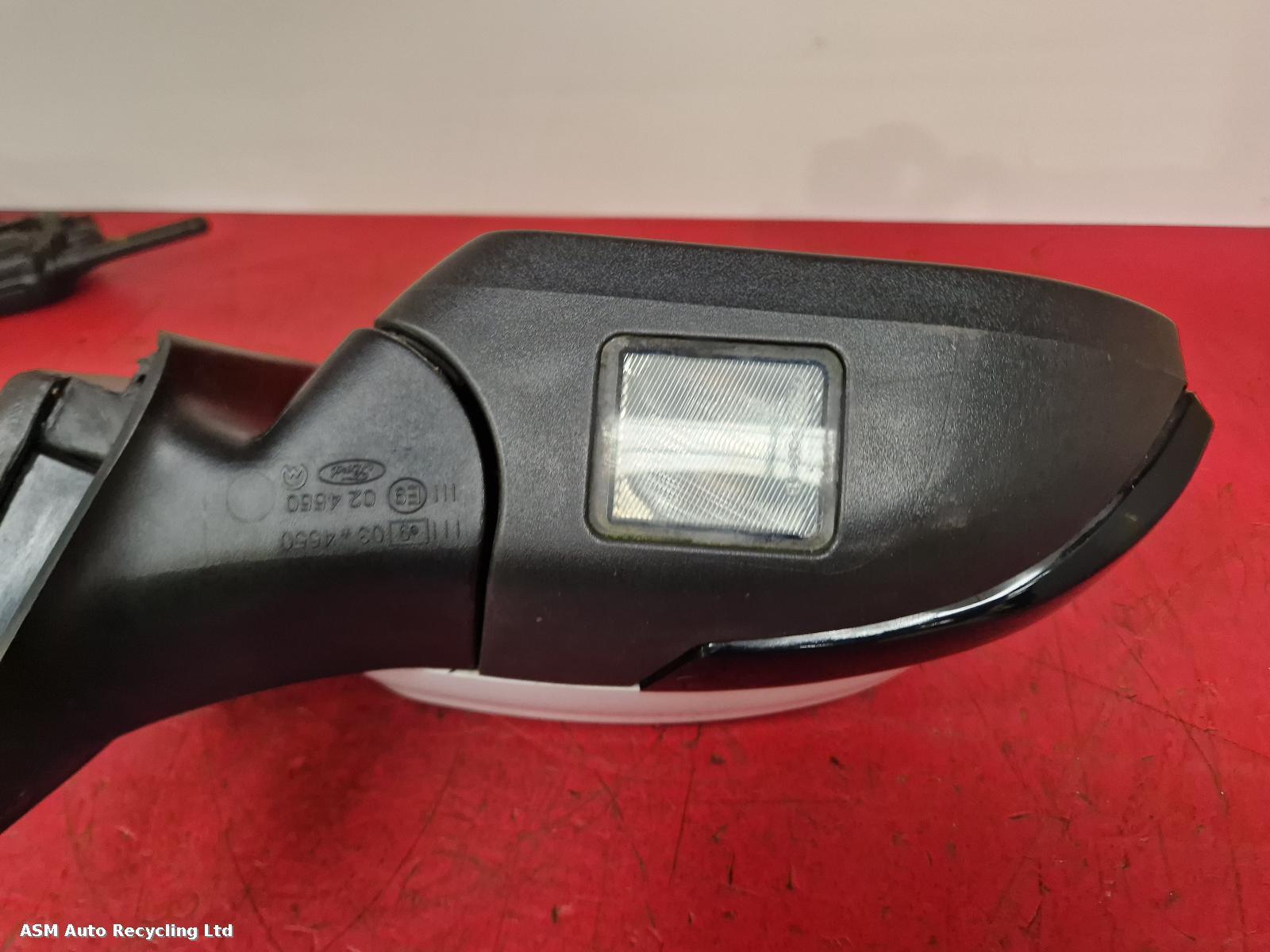 View Auto part R Door Mirror Ford Focus 2012