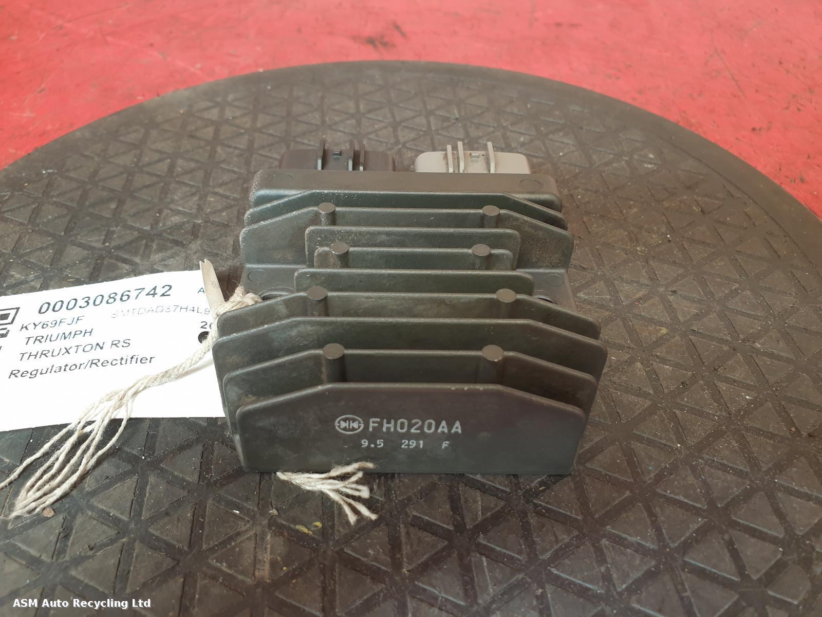 View Auto part Regulator/Rectifier Triumph Thruxton Rs 2019