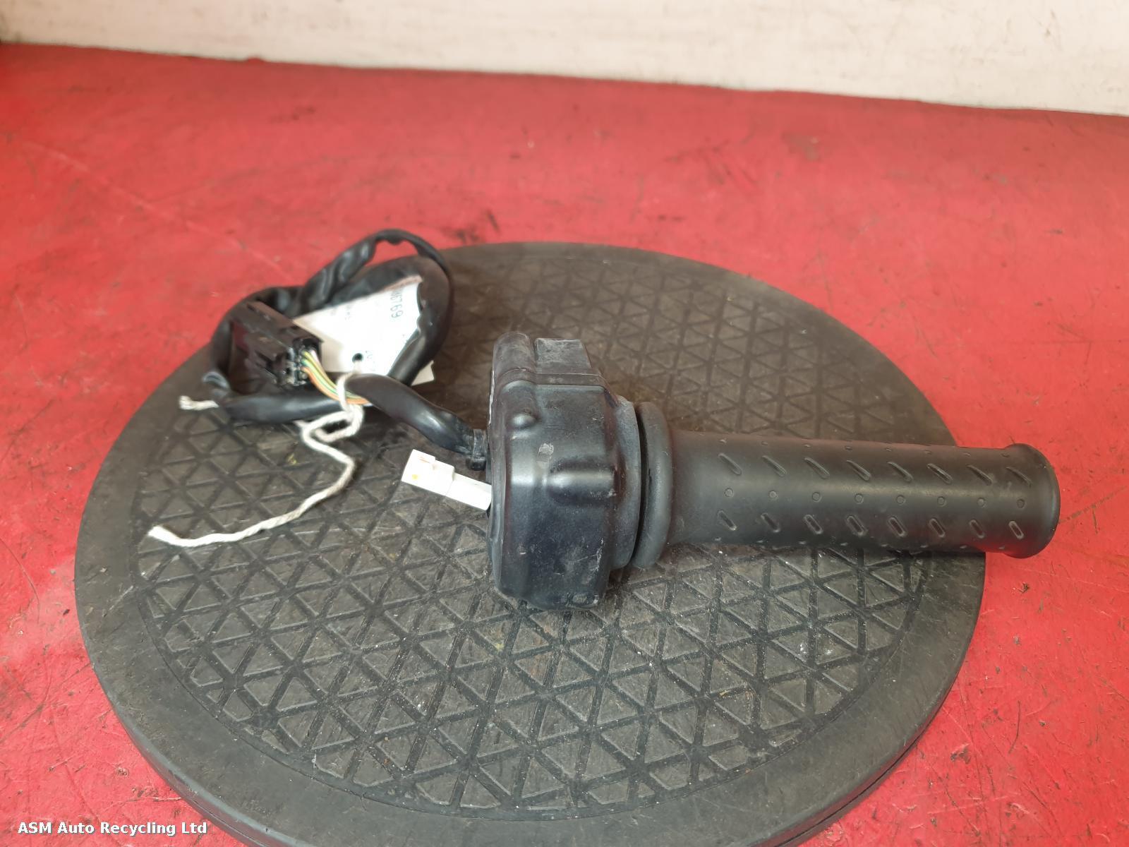 View Auto part Throttle Tube Triumph Thruxton Rs 2019