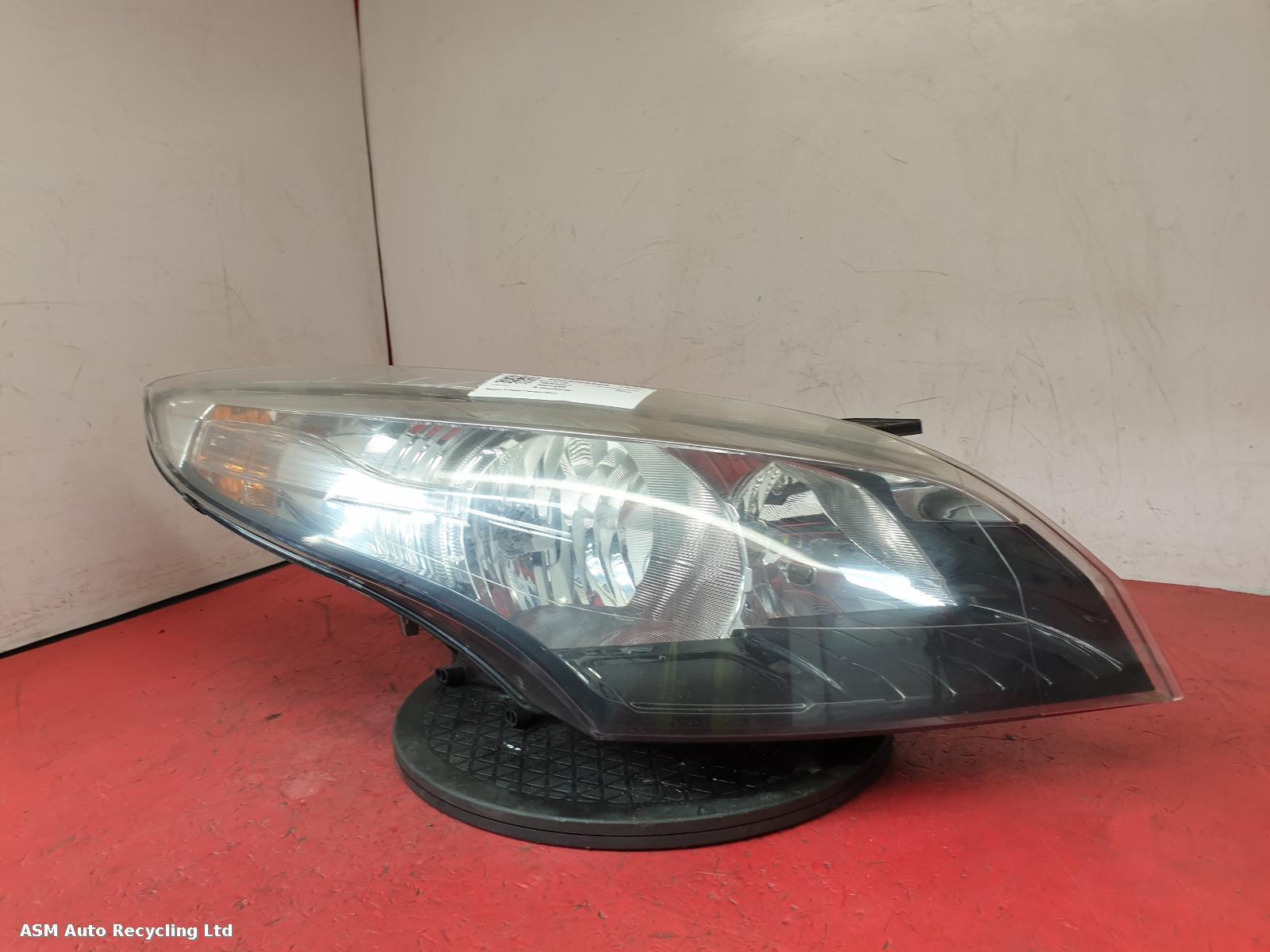 View Auto part R Headlamp Renault Megane 2013