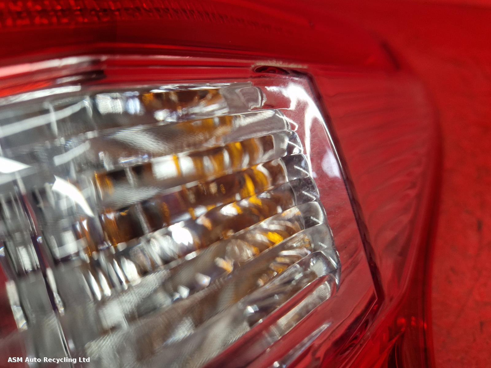 View Auto part R Taillight Nissan Qashqai 2015