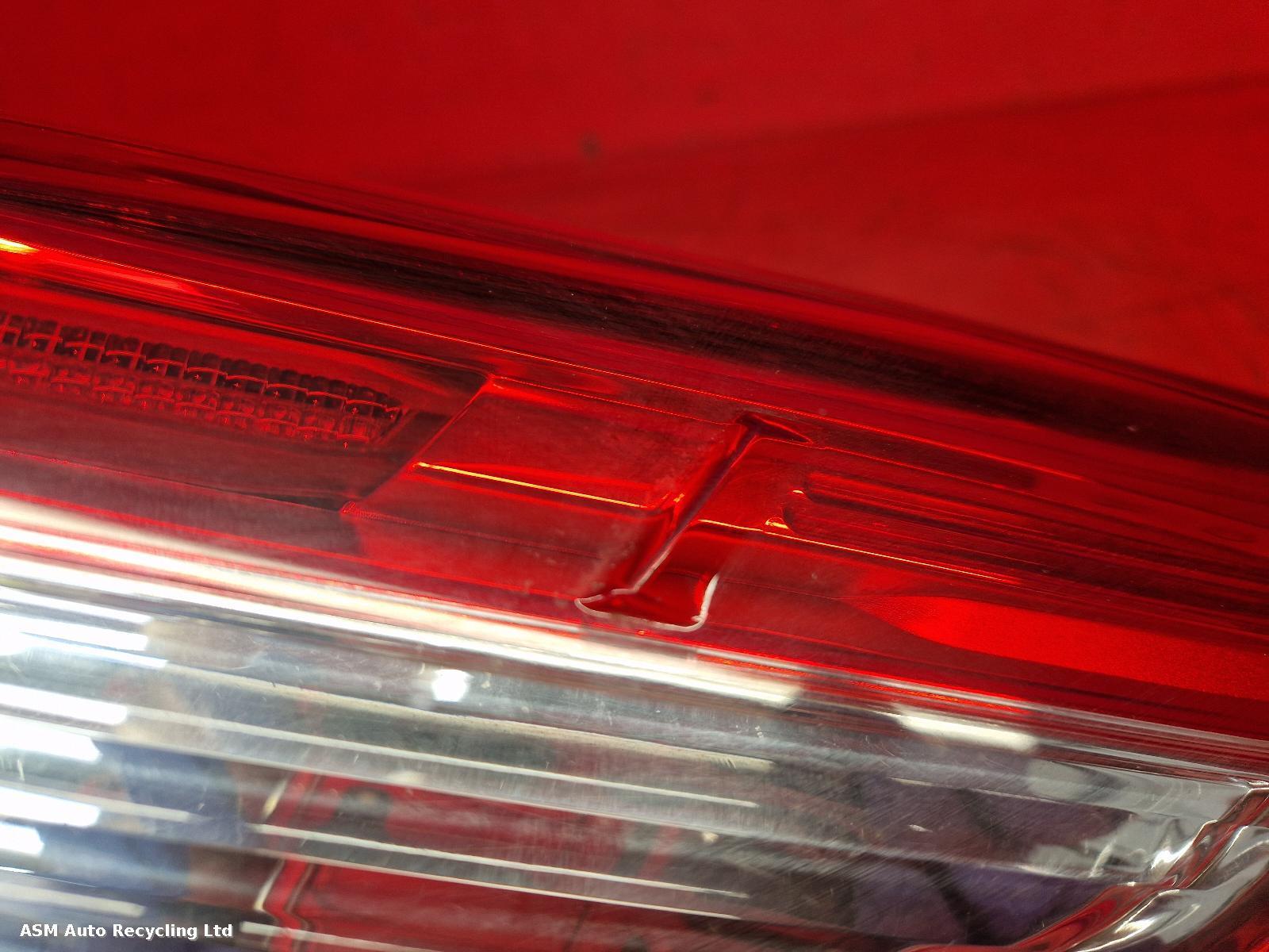 View Auto part R Taillight Nissan Qashqai 2015