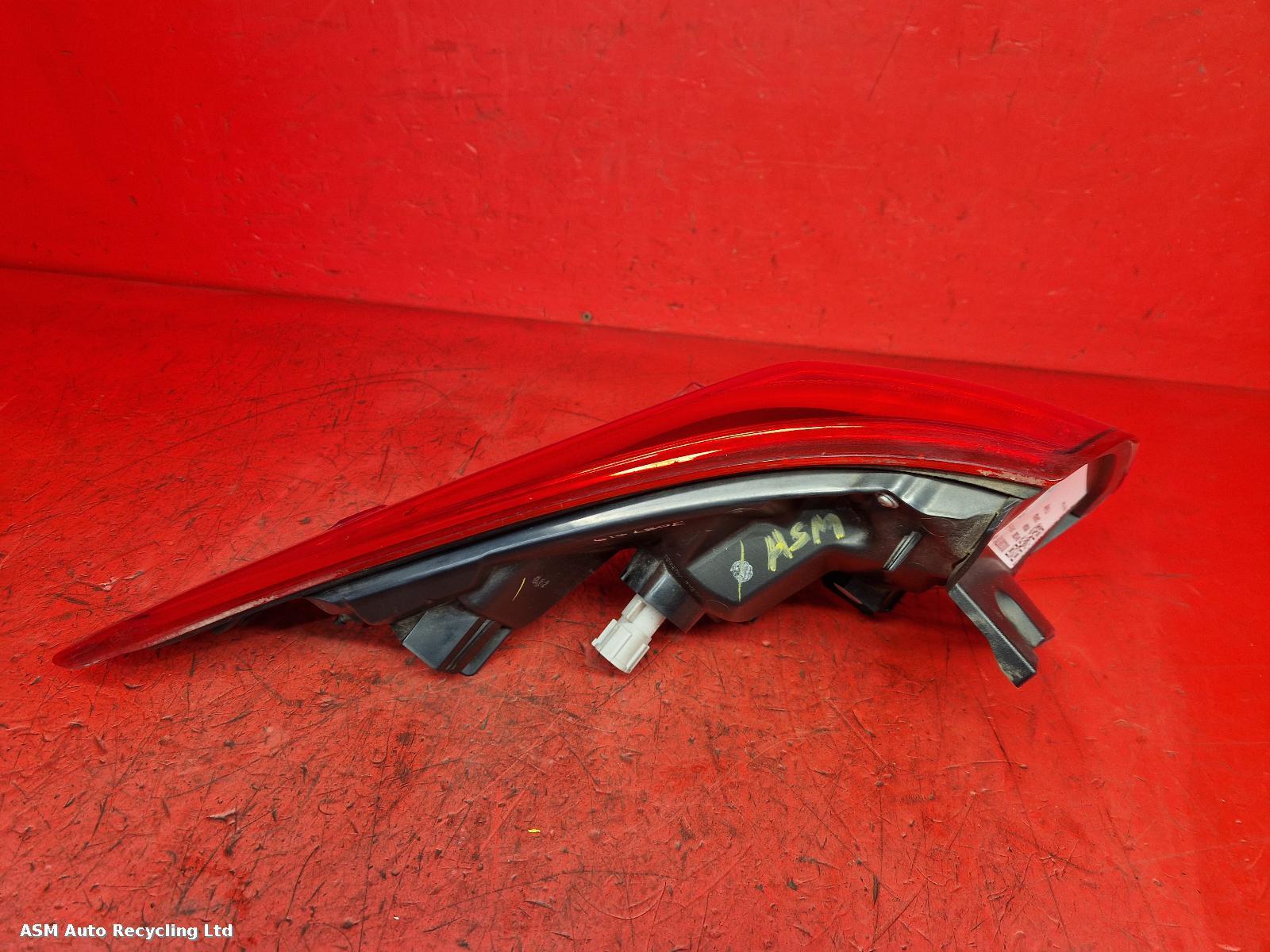 View Auto part R Taillight Nissan Qashqai 2015