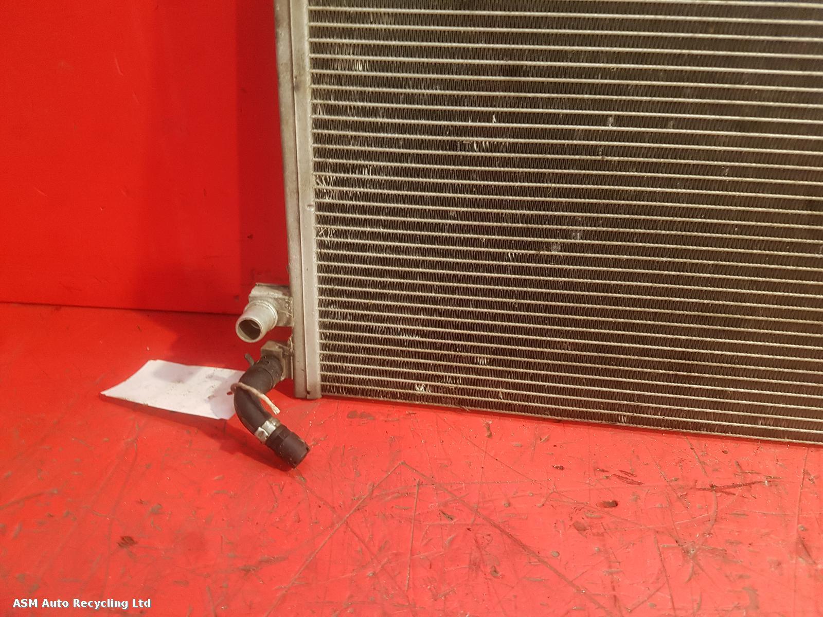 View Auto part Radiator Jaguar F-pace 2017