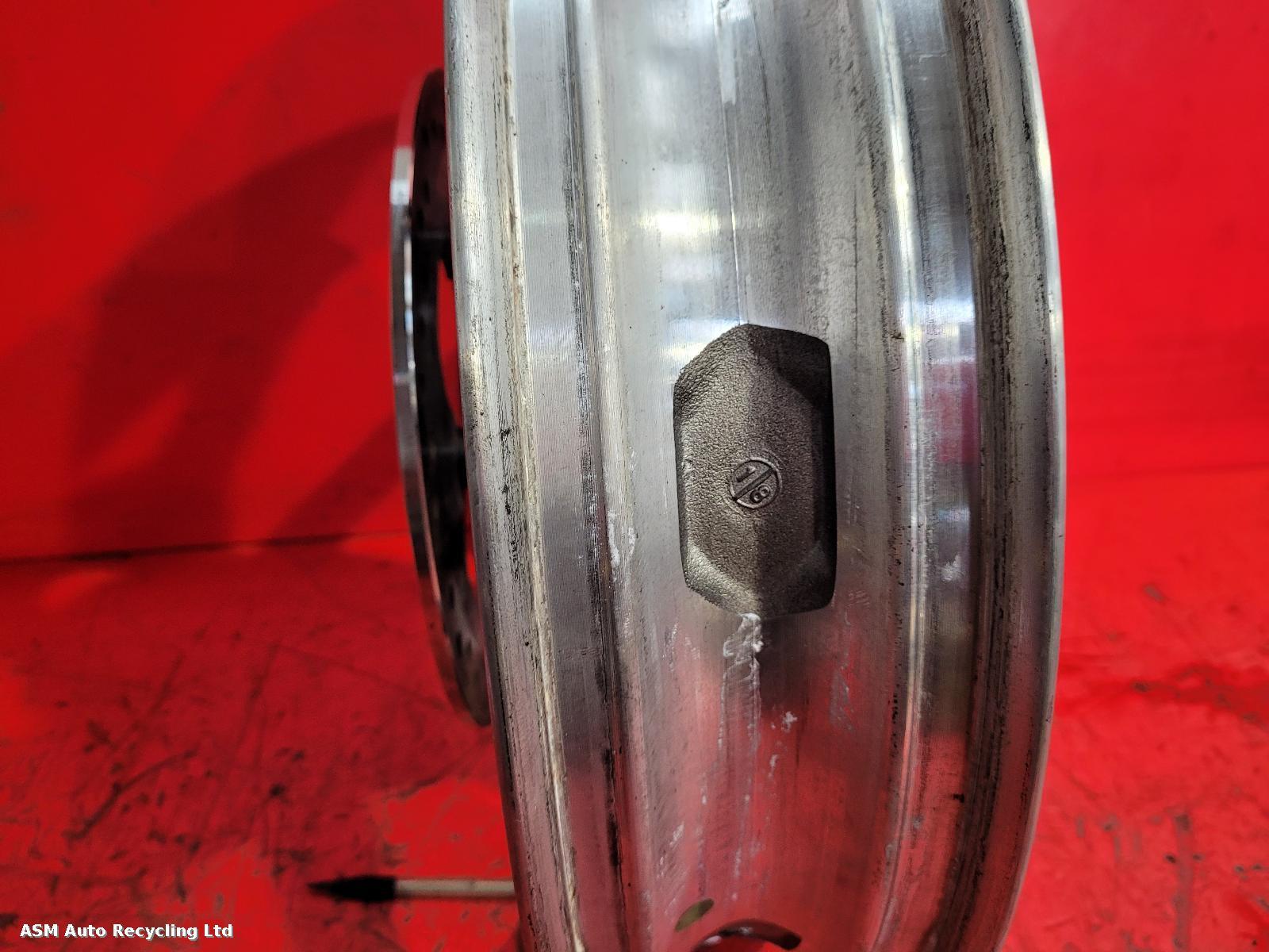 View Auto part Wheel Triumph Bonneville 2013