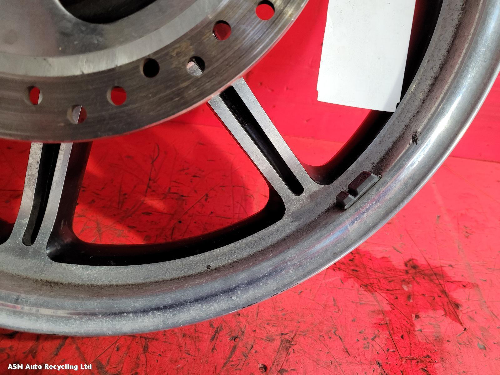 View Auto part Wheel Triumph Bonneville 2013