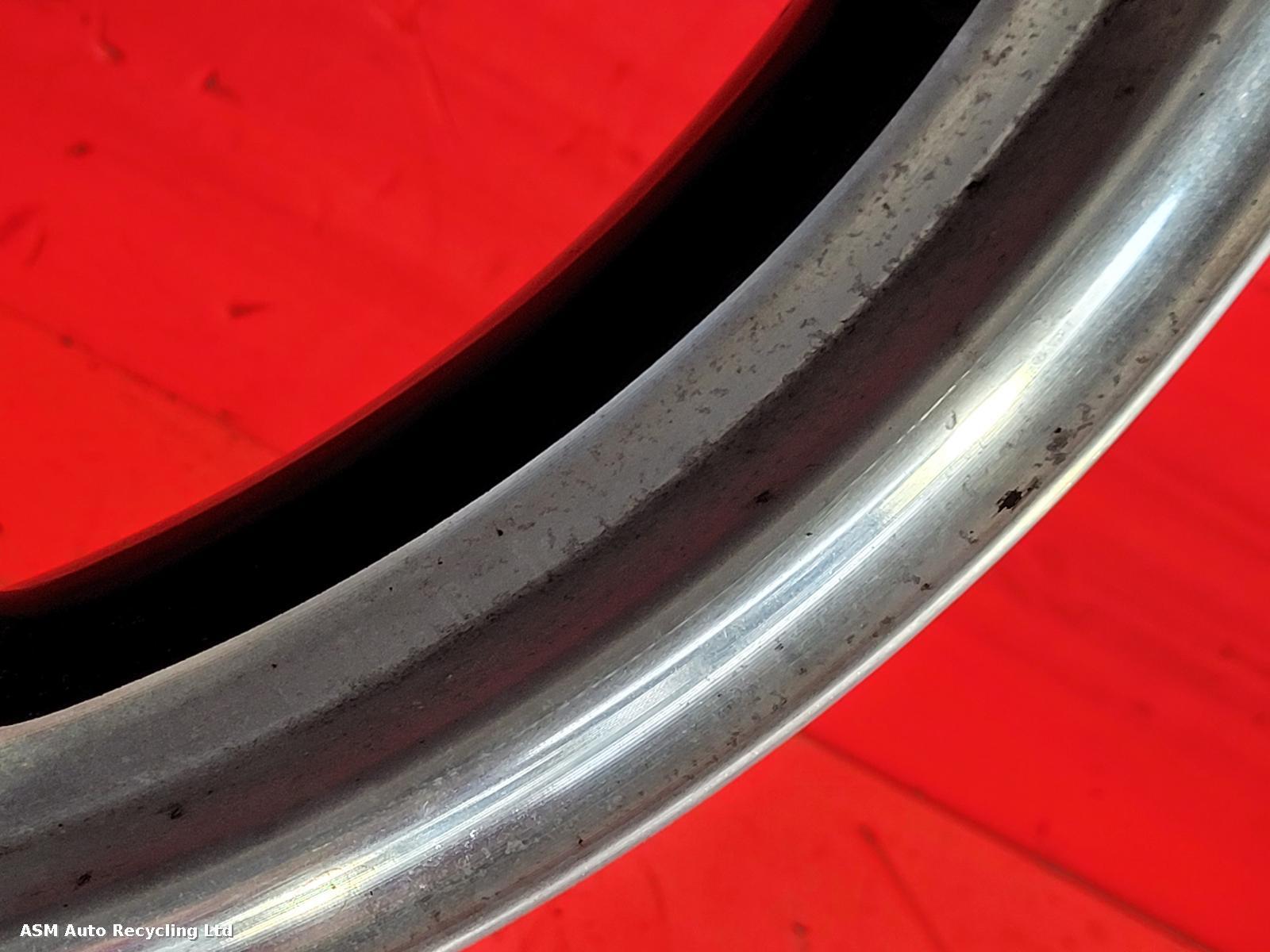 View Auto part Wheel Triumph Bonneville 2013